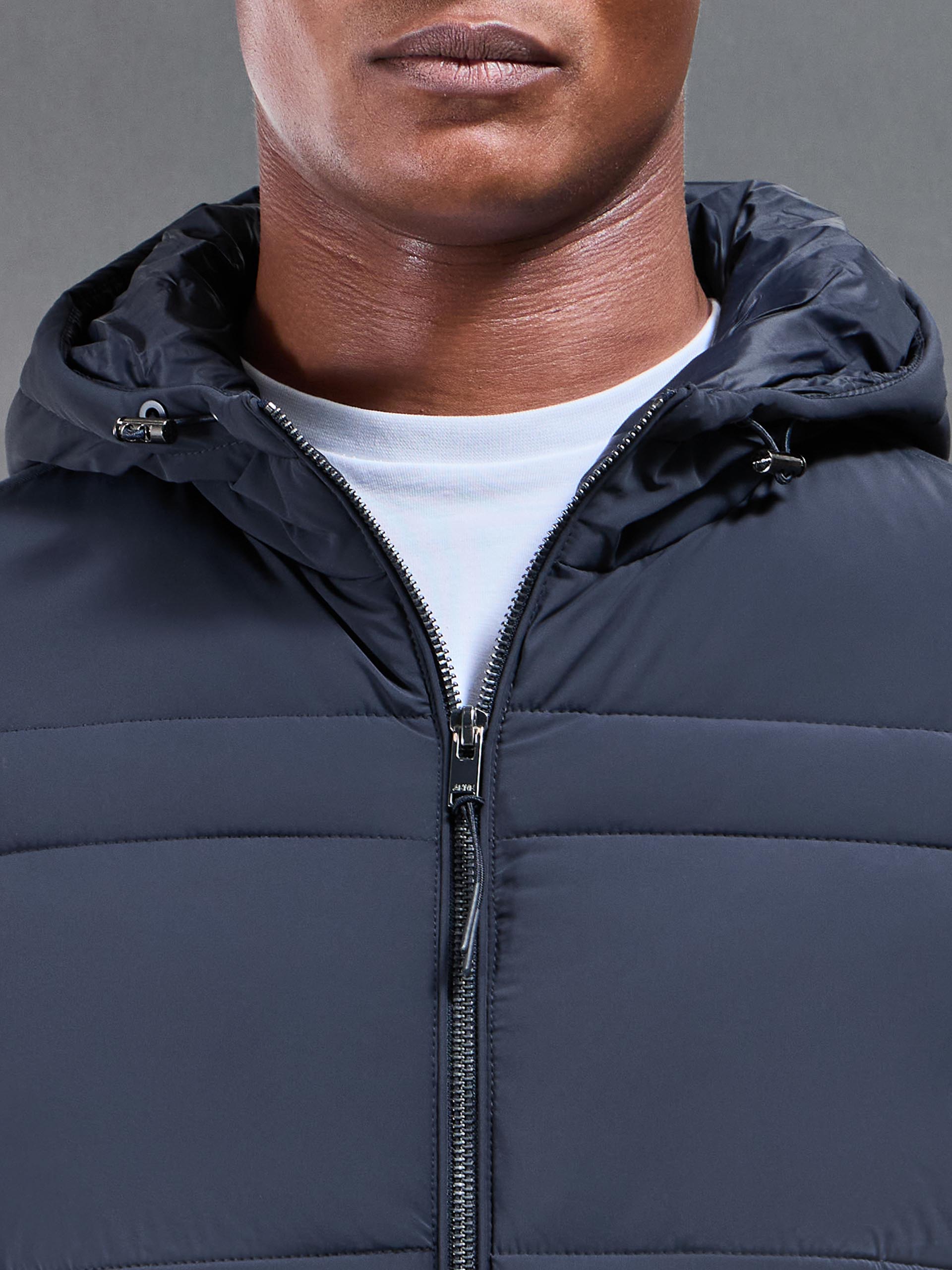 Mens Hybrid Panel Puffer Windbreaker in Navy