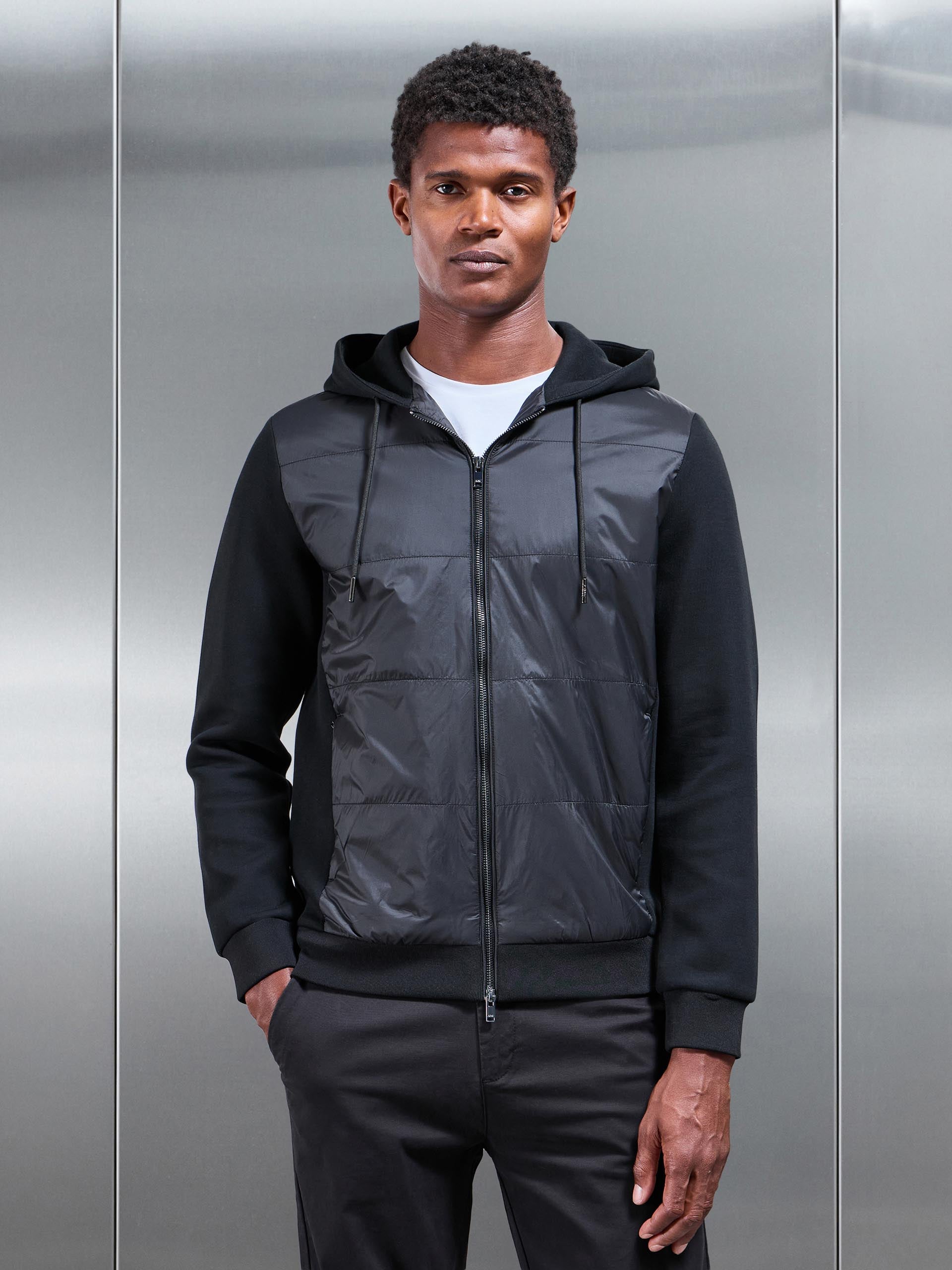 Mens Hybrid Panel Windbreaker in Black