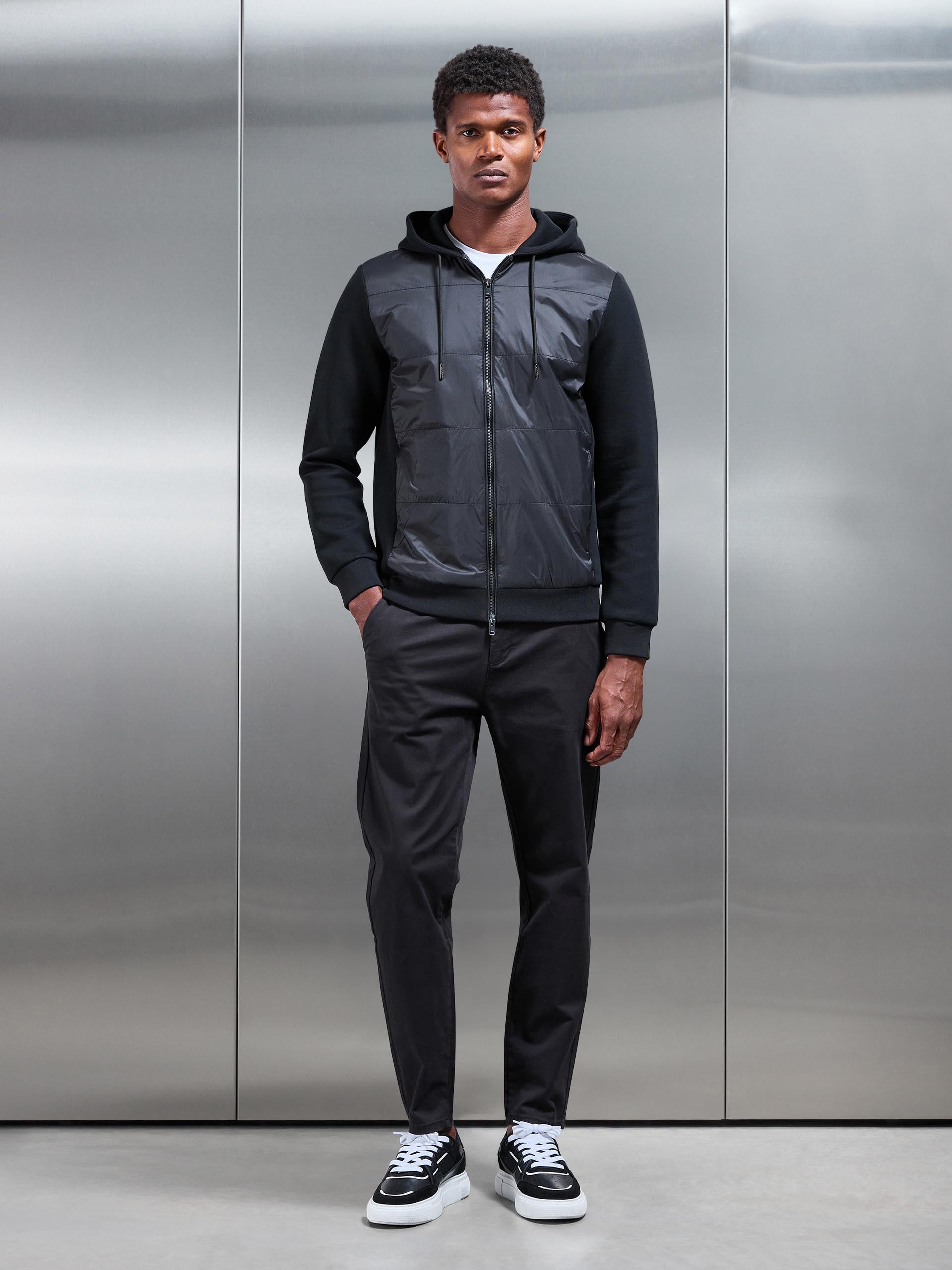 Mens Hybrid Panel Windbreaker in Black