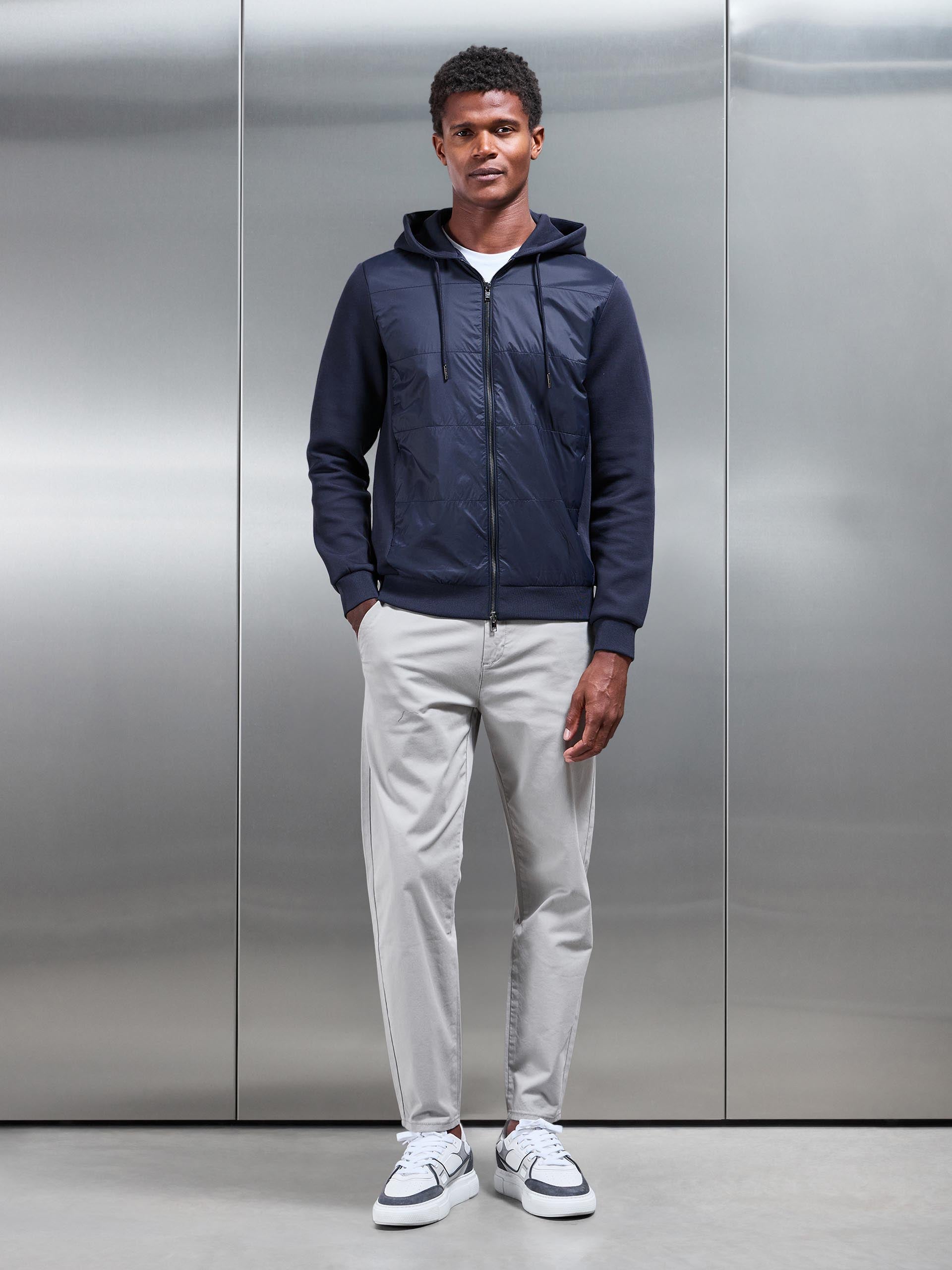 Mens Hybrid Panel Windbreaker in Navy
