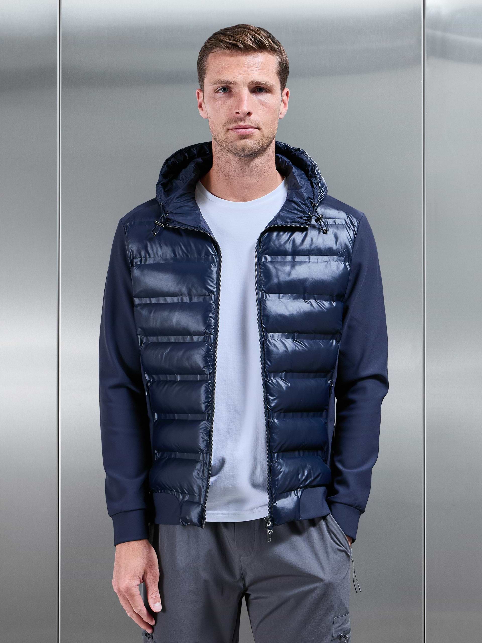 Hybrid Puffer Jacket in Navy
