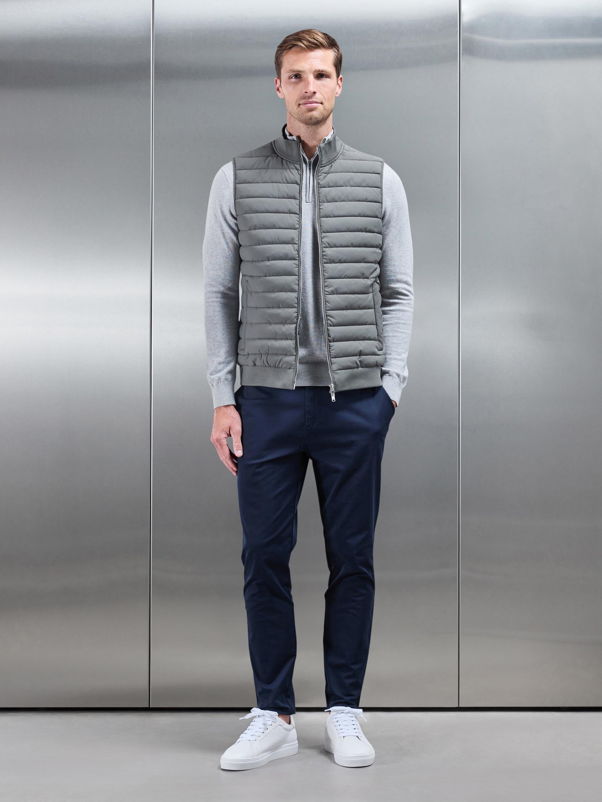 Mens Hybrid Quilted Gilet in Sage