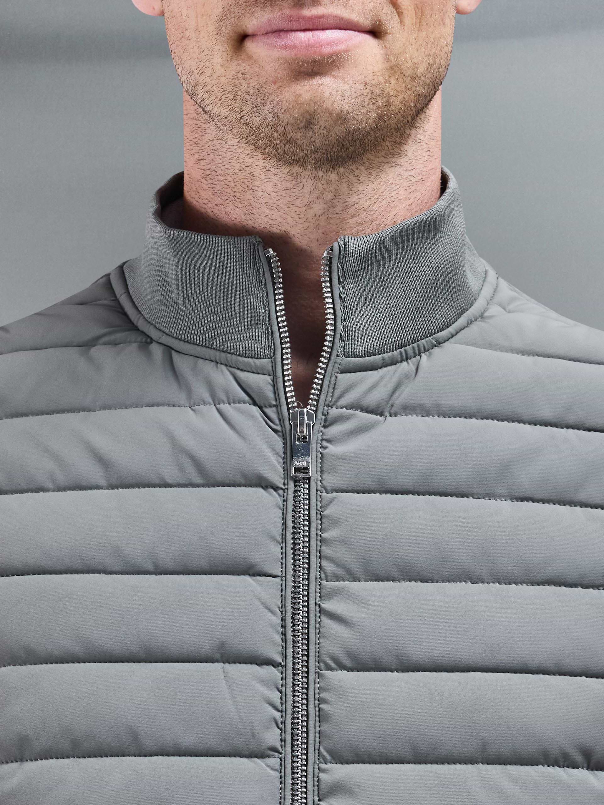 Hybrid Quilted Gilet in Sage