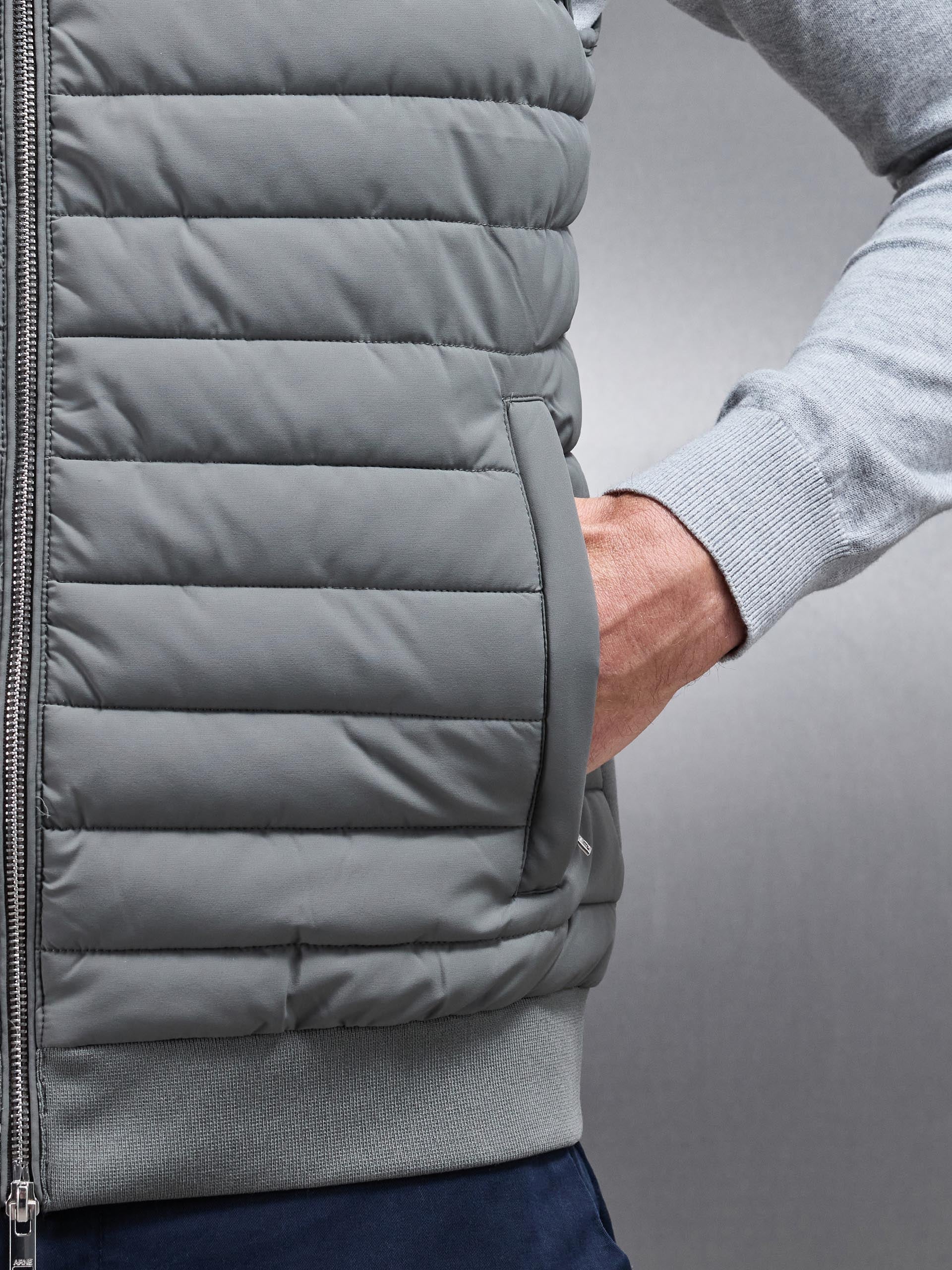 Mens Hybrid Quilted Gilet in Sage