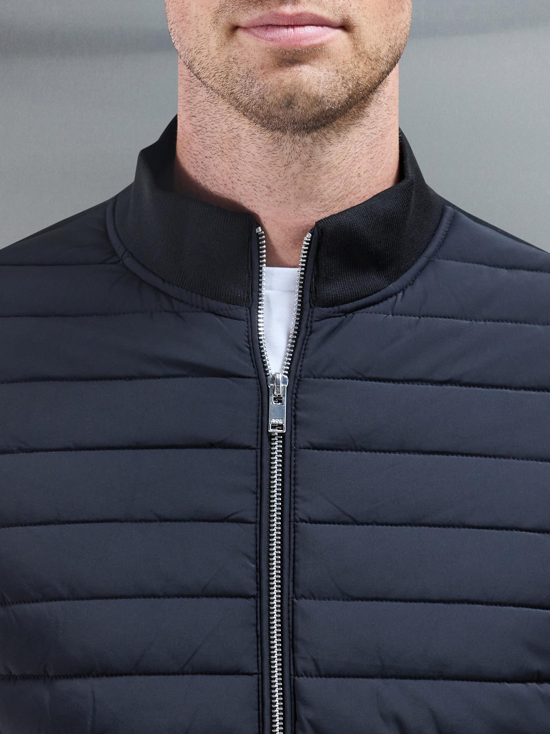 Mens Hybrid Quilted Jacket in Black