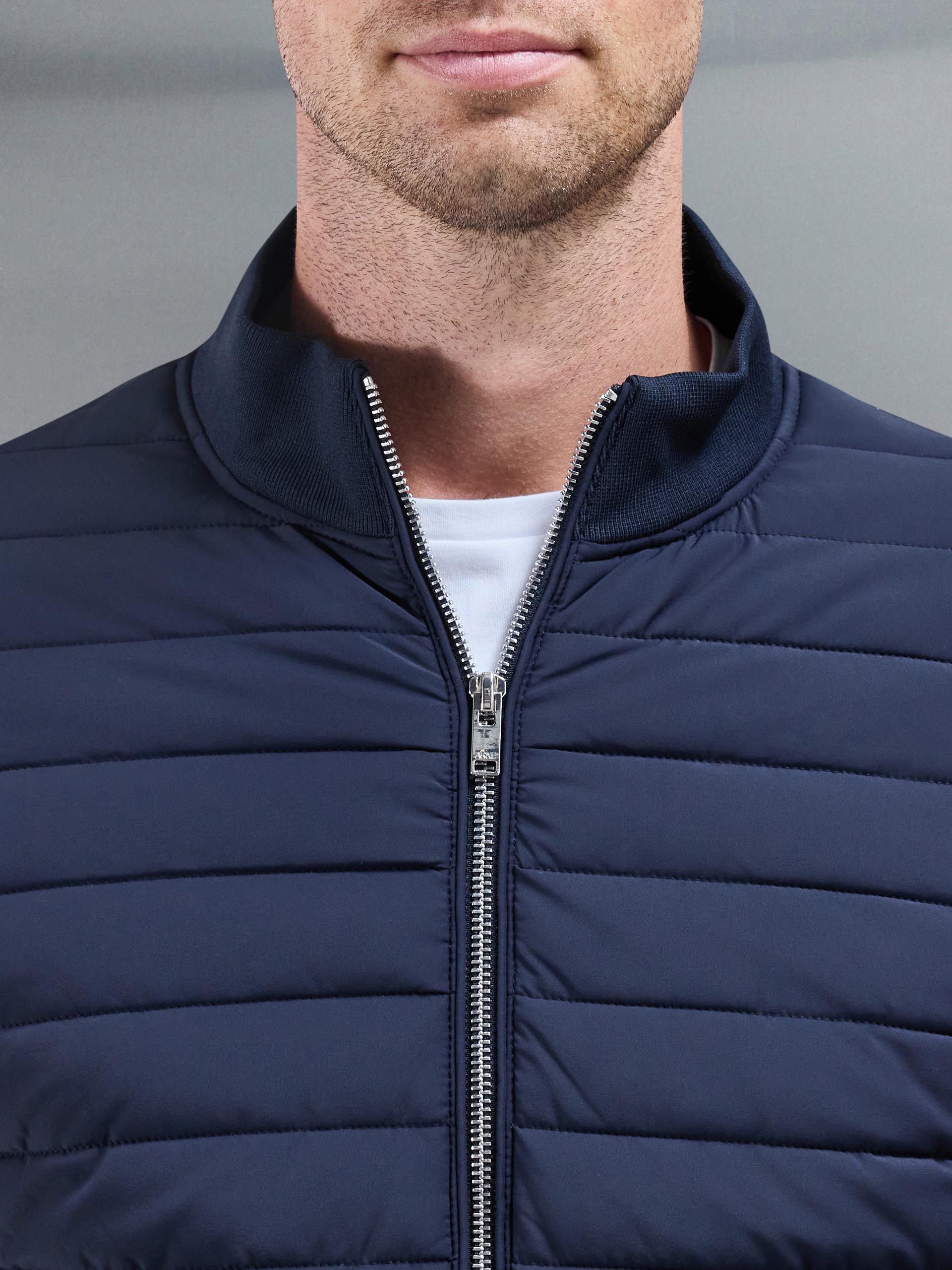 Mens Hybrid Quilted Jacket in Navy