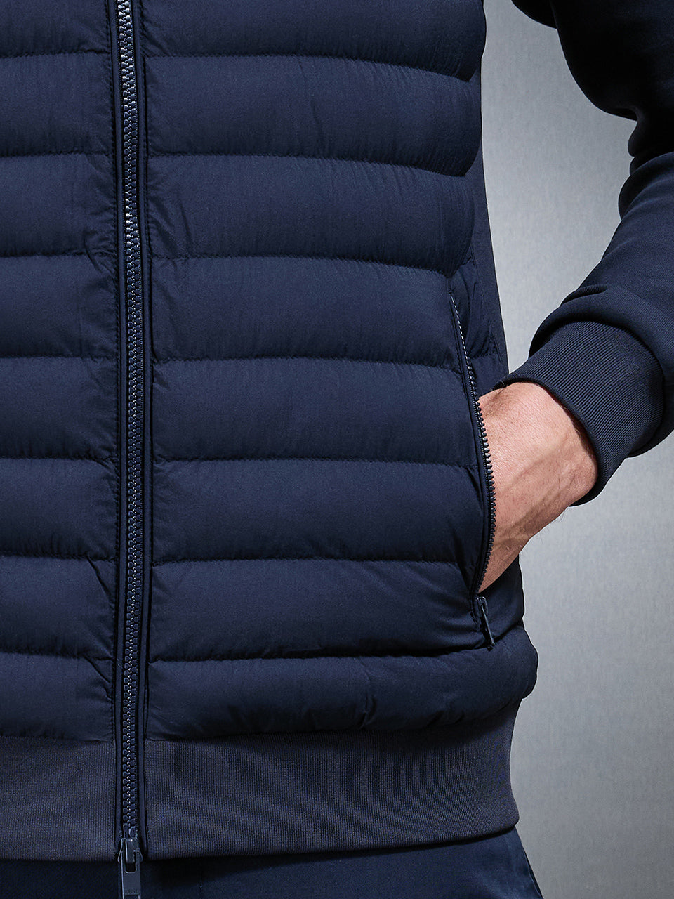 Mens Hybrid Quilted Technical Funnel Neck Jacket in Navy