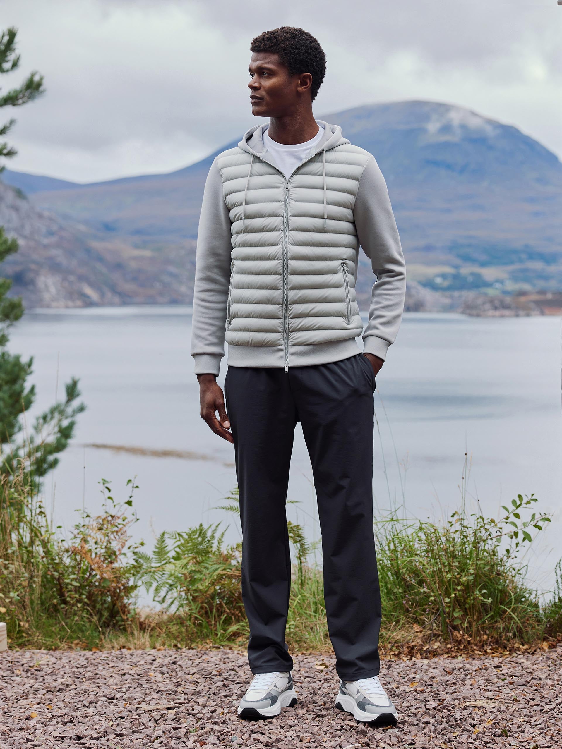 Mens Hybrid Quilted Technical Windbreaker in Mid Grey