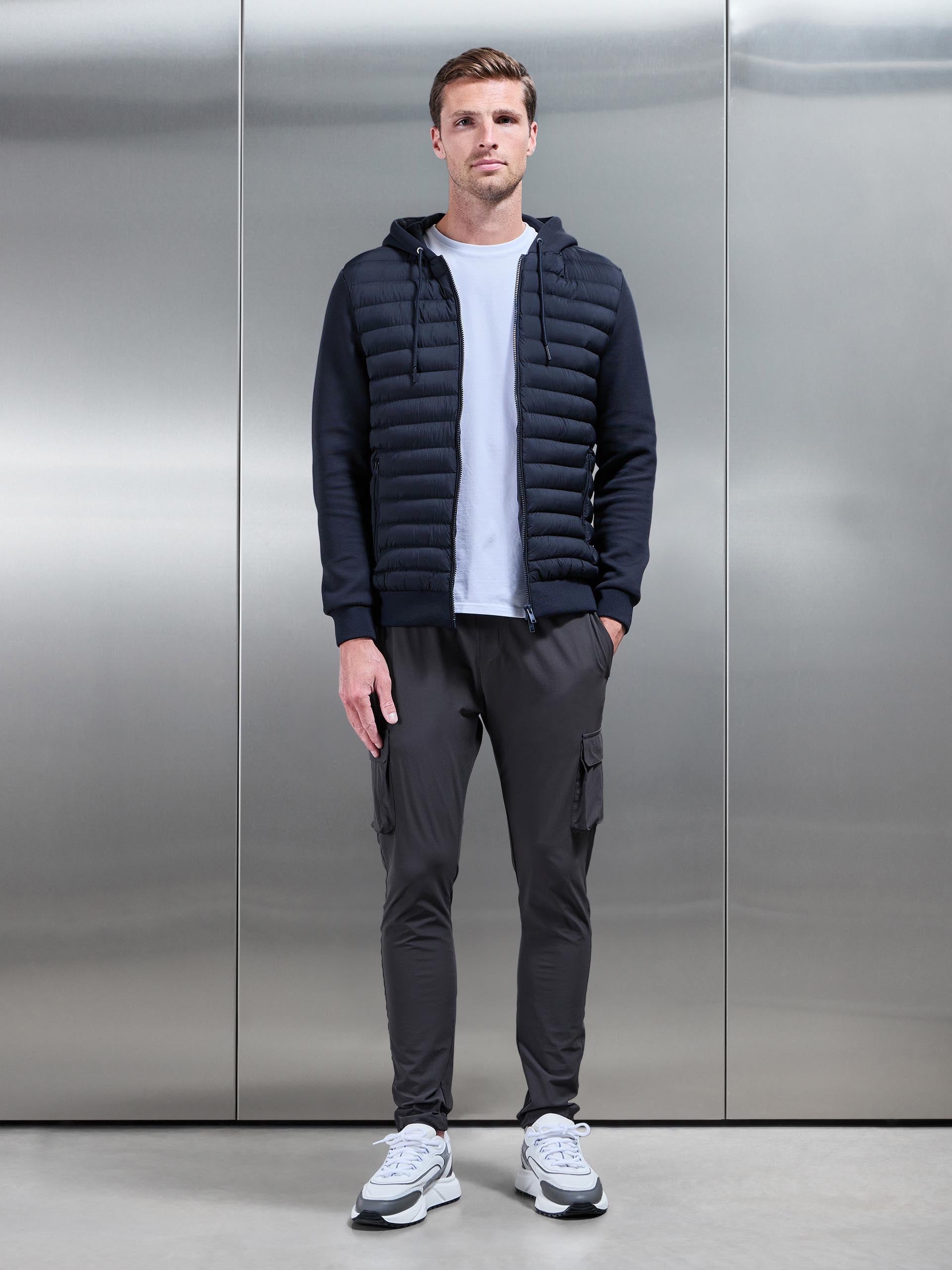 Mens Hybrid Quilted Technical Windbreaker in Navy