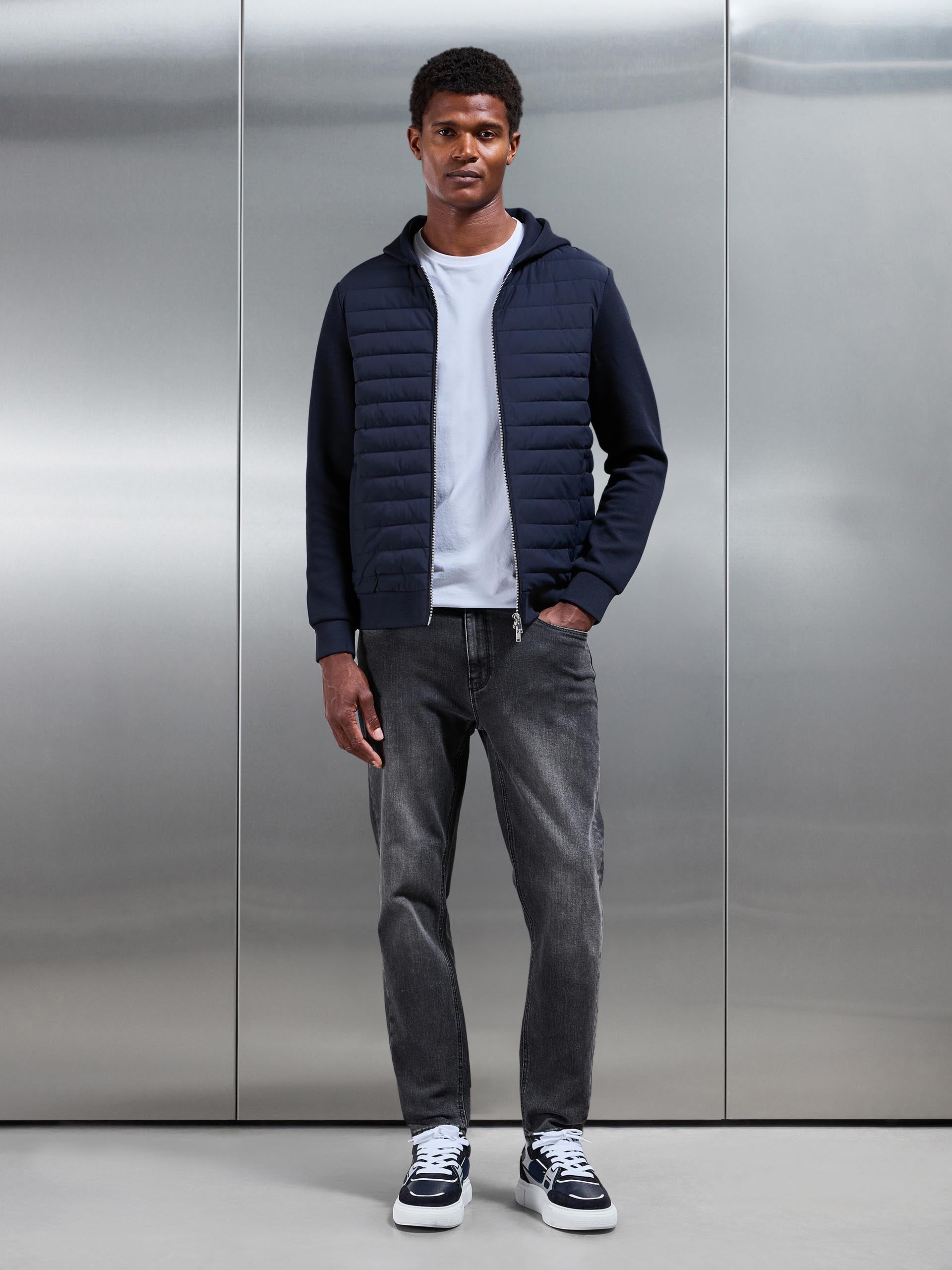 Mens Hybrid Quilted Windbreaker in Navy