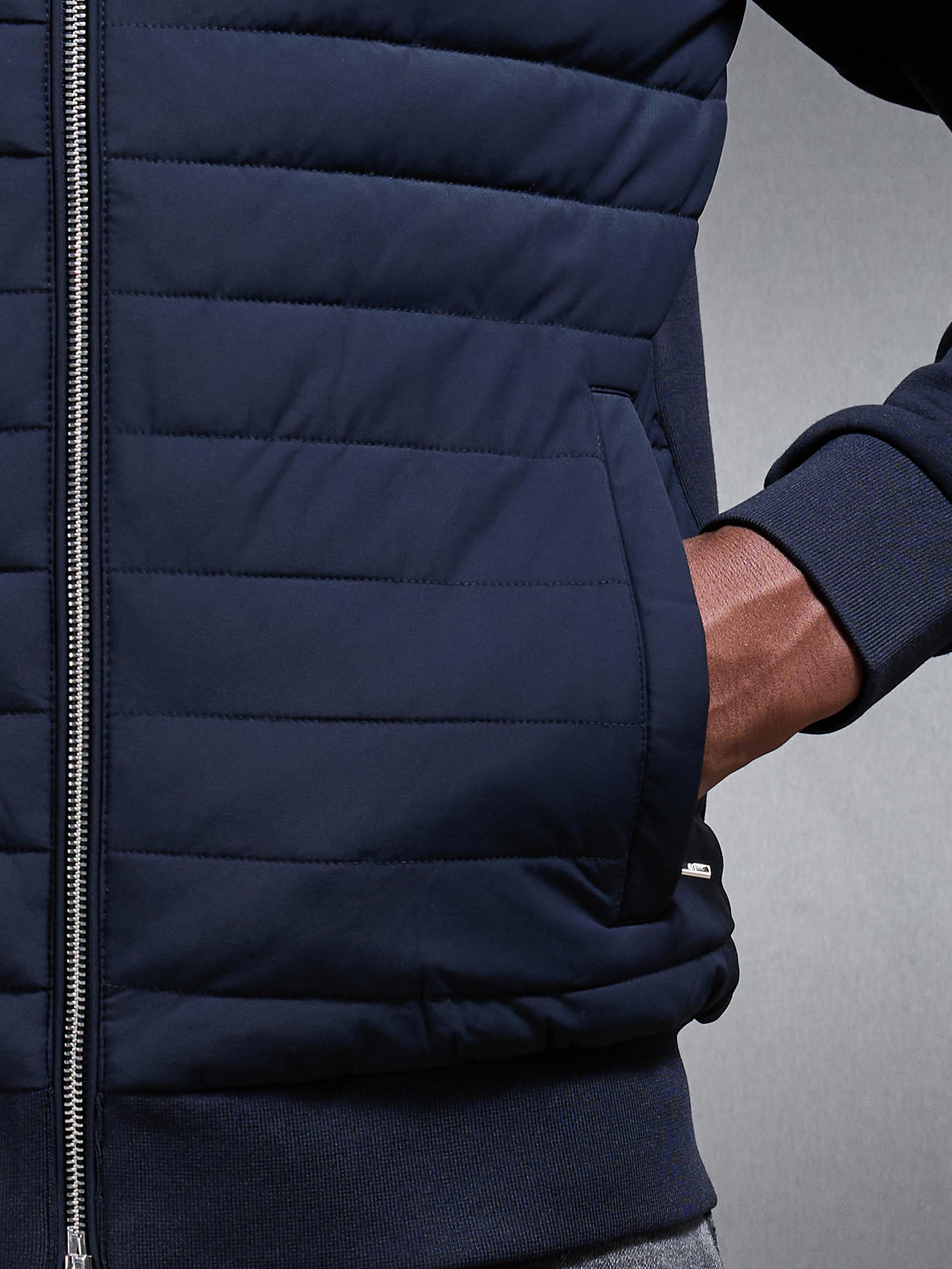 Mens Hybrid Quilted Windbreaker in Navy