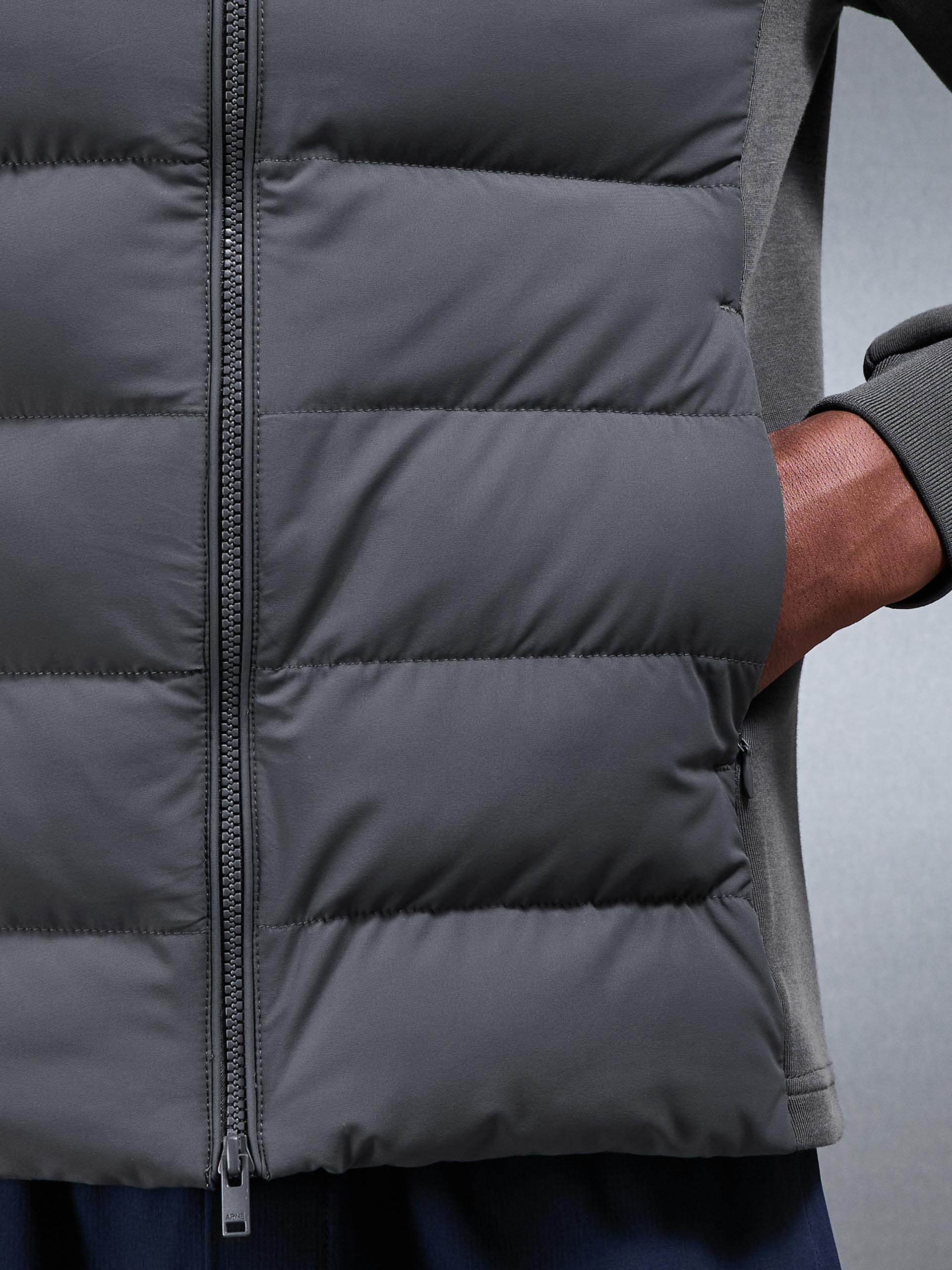 Mens Hybrid Technical Puffer Jacket in Grey