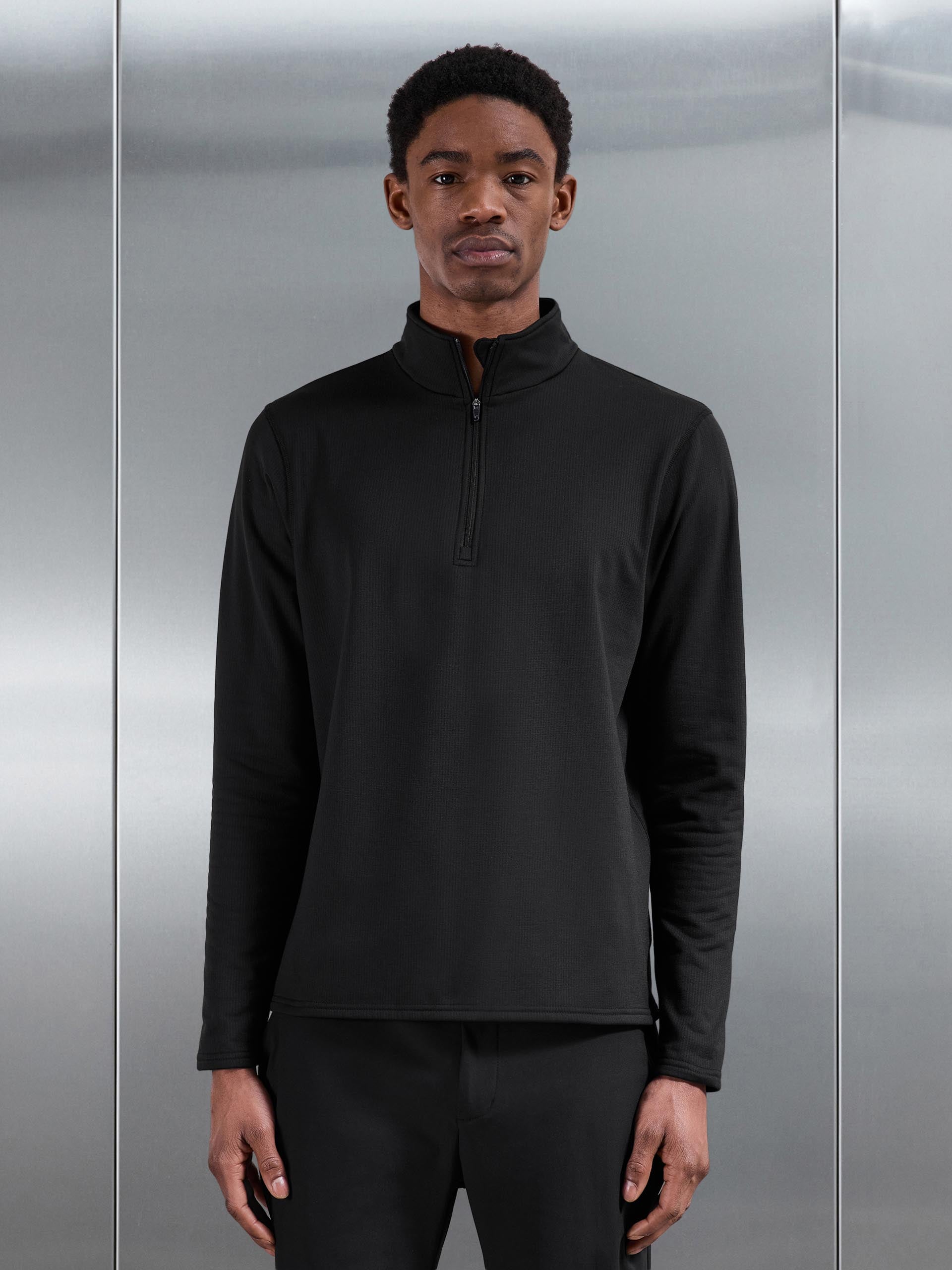Mens Insulating Golf Mid Layer in Black