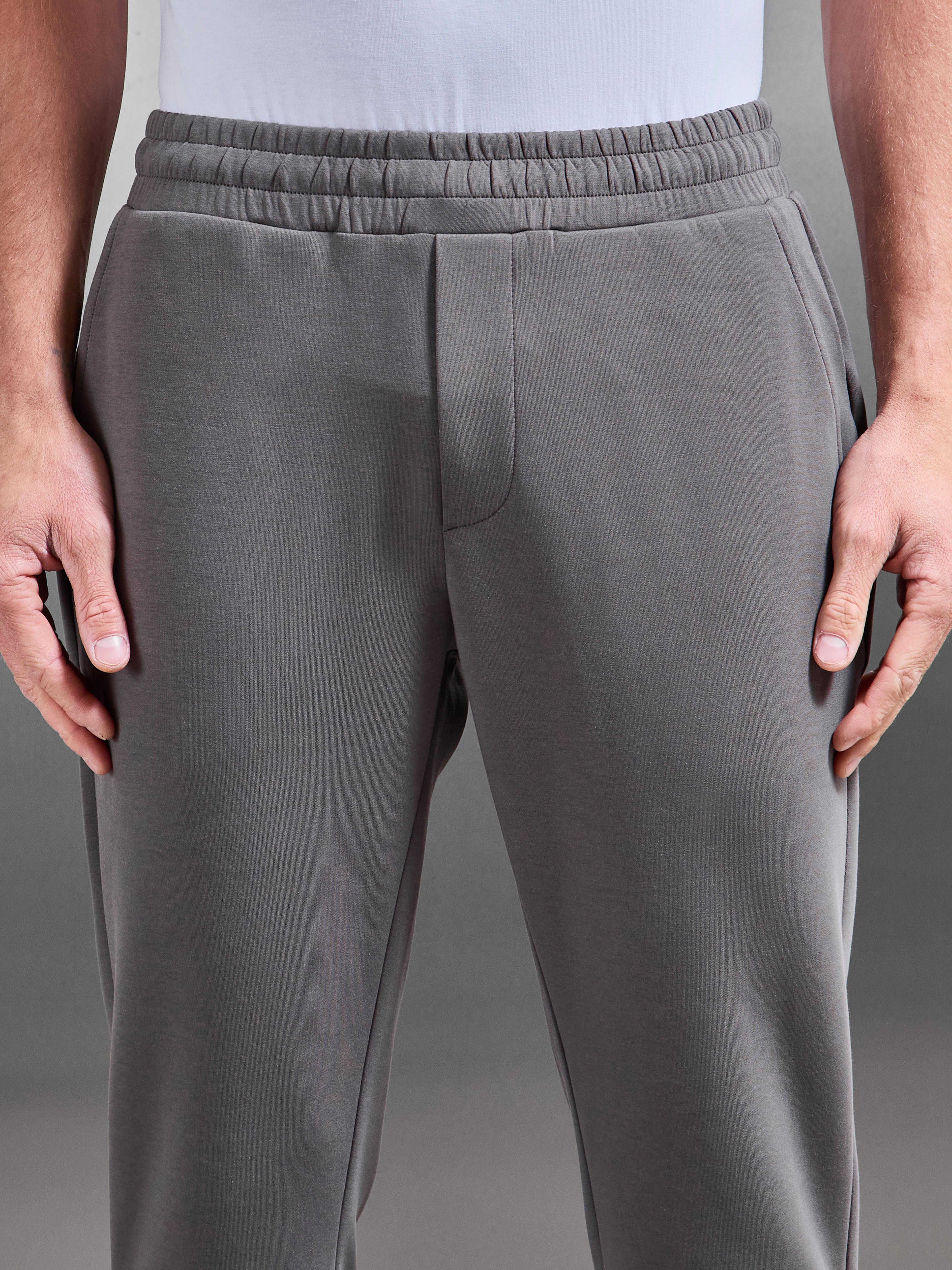 Mens Interlock Jersey Essential Jogger in Charcoal