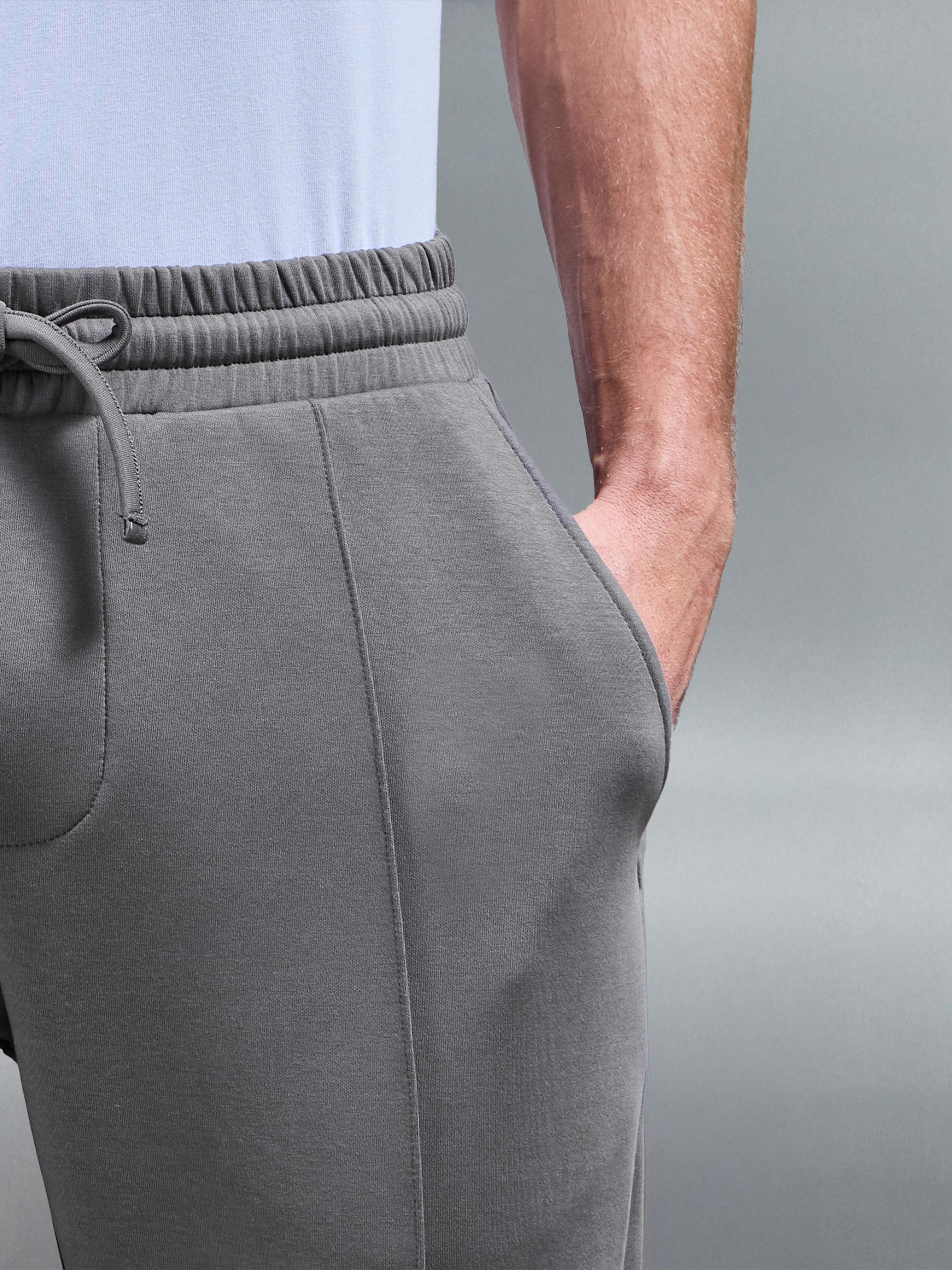 Mens Interlock Jersey Tapered Jogger in Charcoal