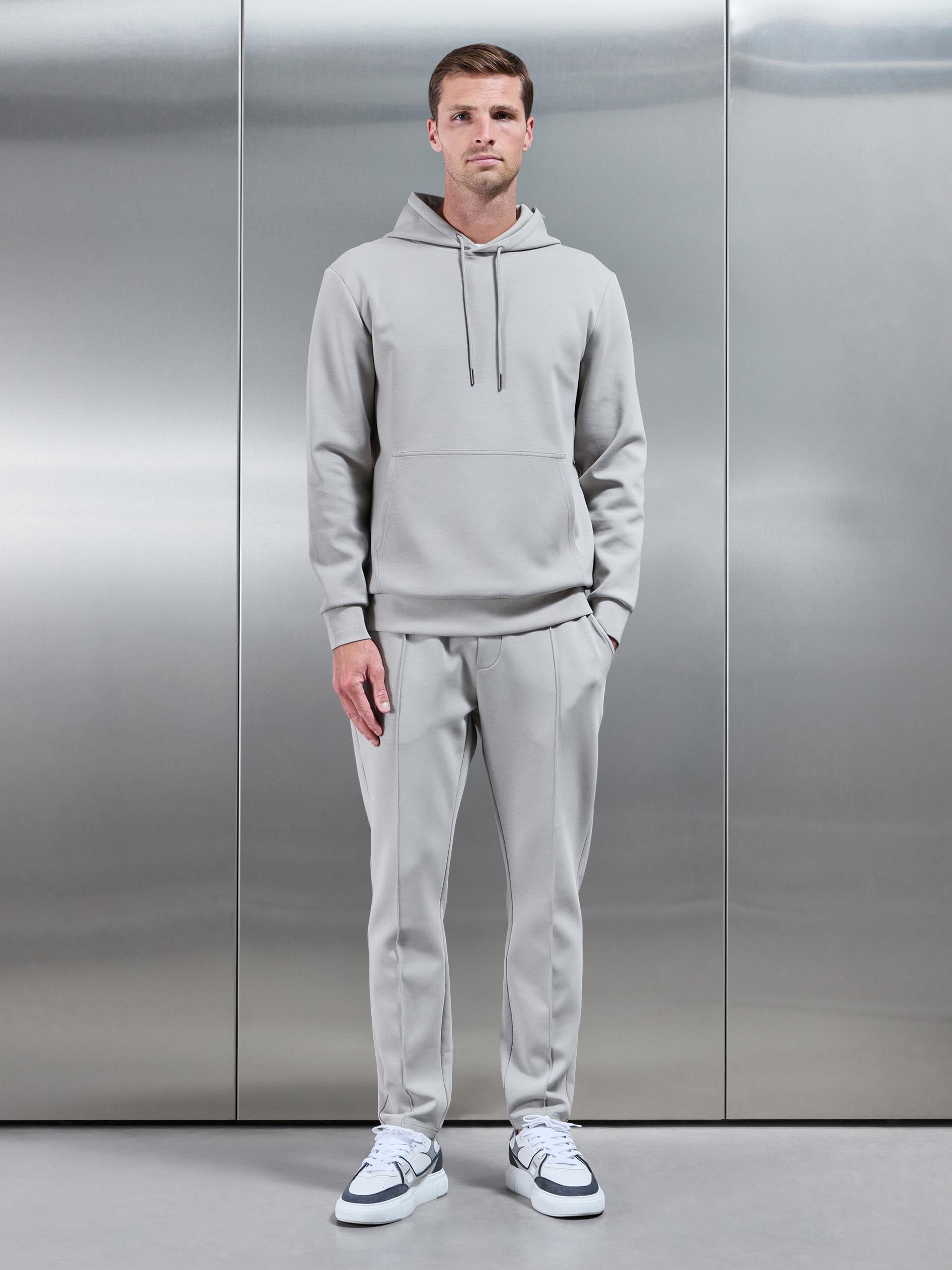 Mens Interlock Jersey Tapered Jogger in Stone