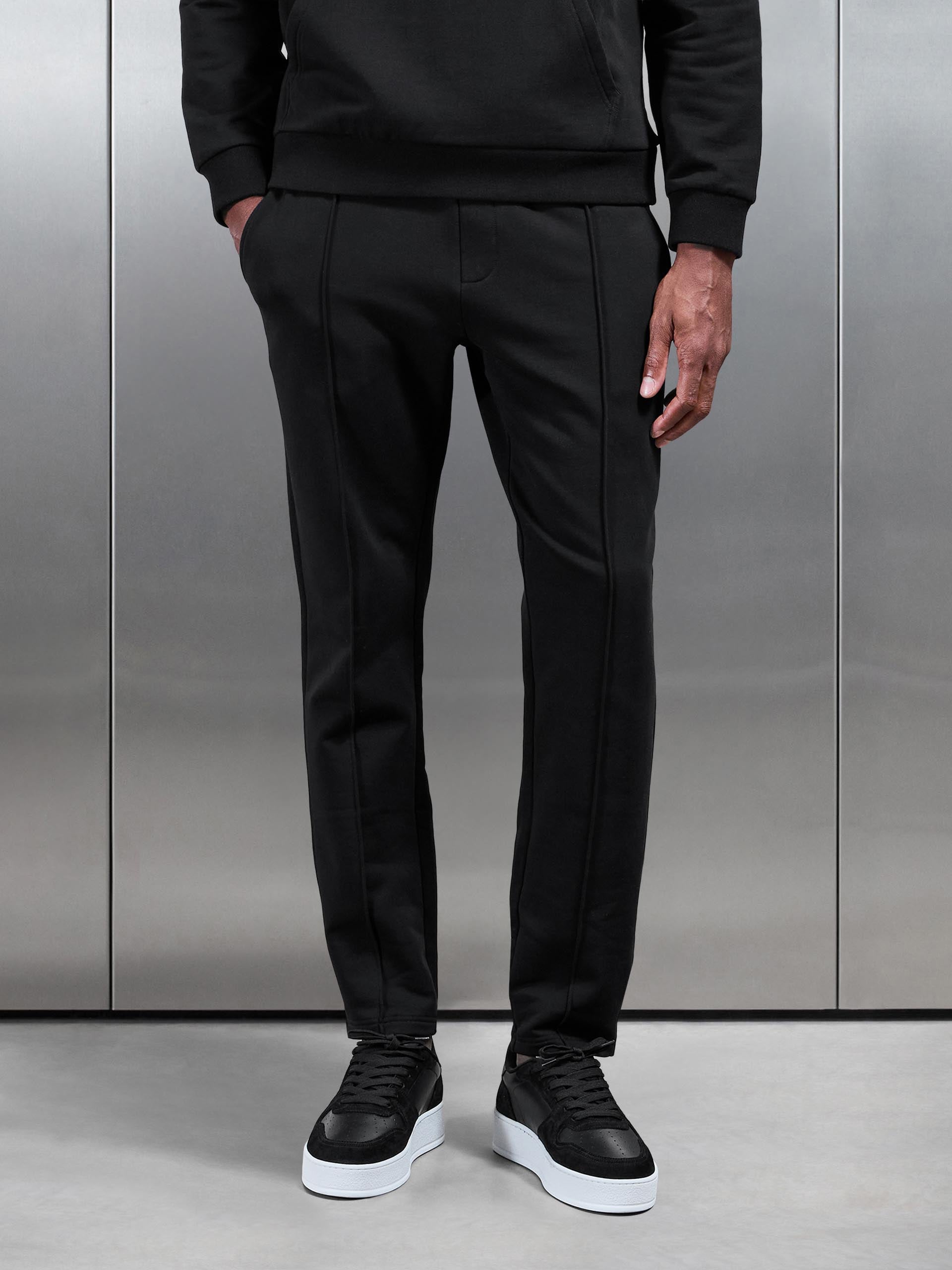 Mens Jersey Jogger in Black