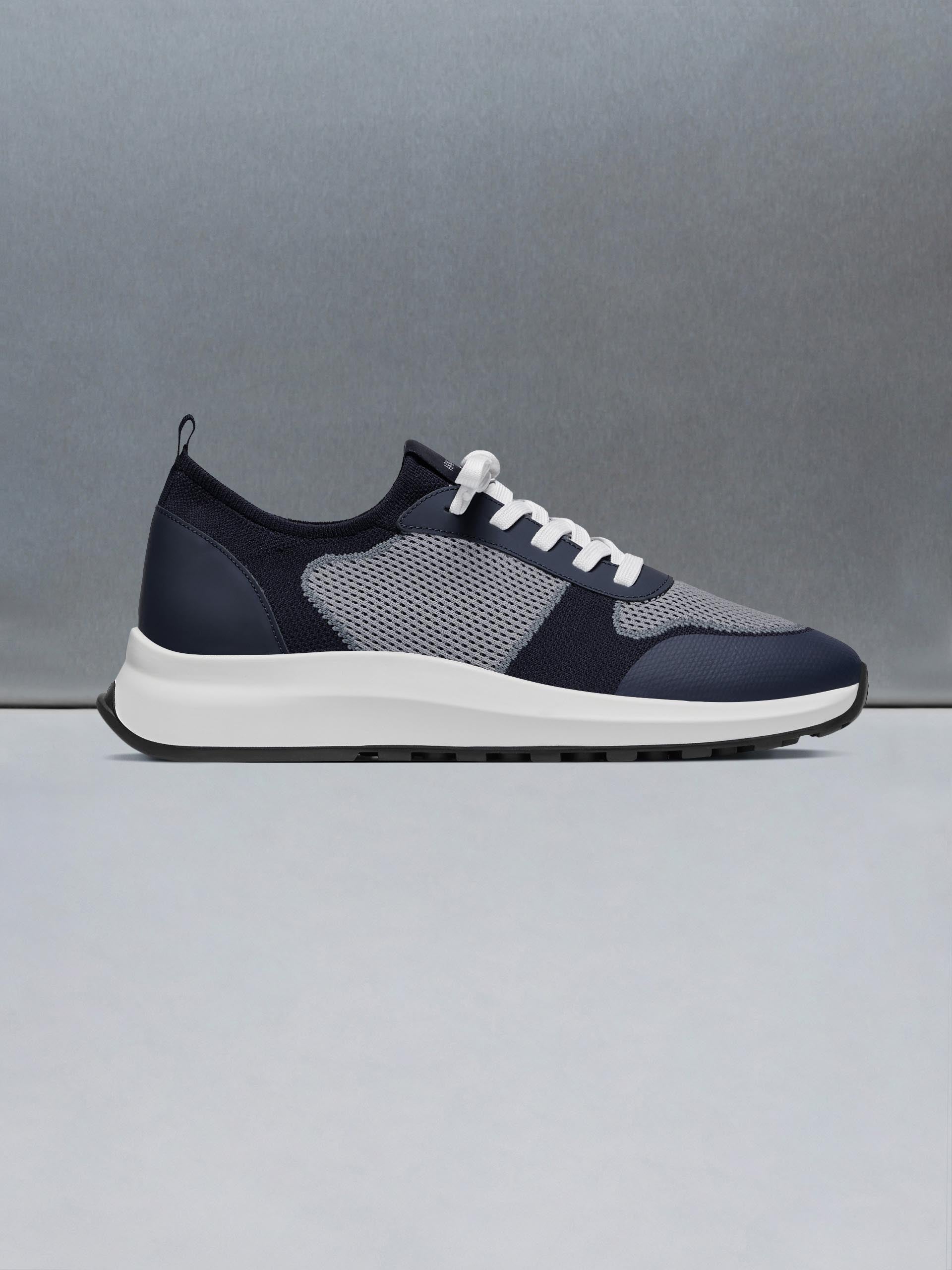 Mens Knitted Runner in Air Force Blue