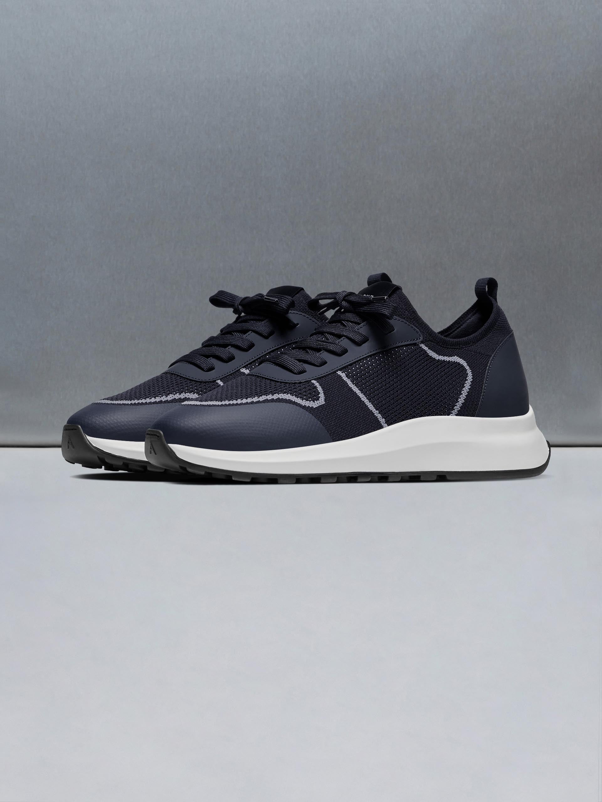 Mens Knitted Runner in Navy