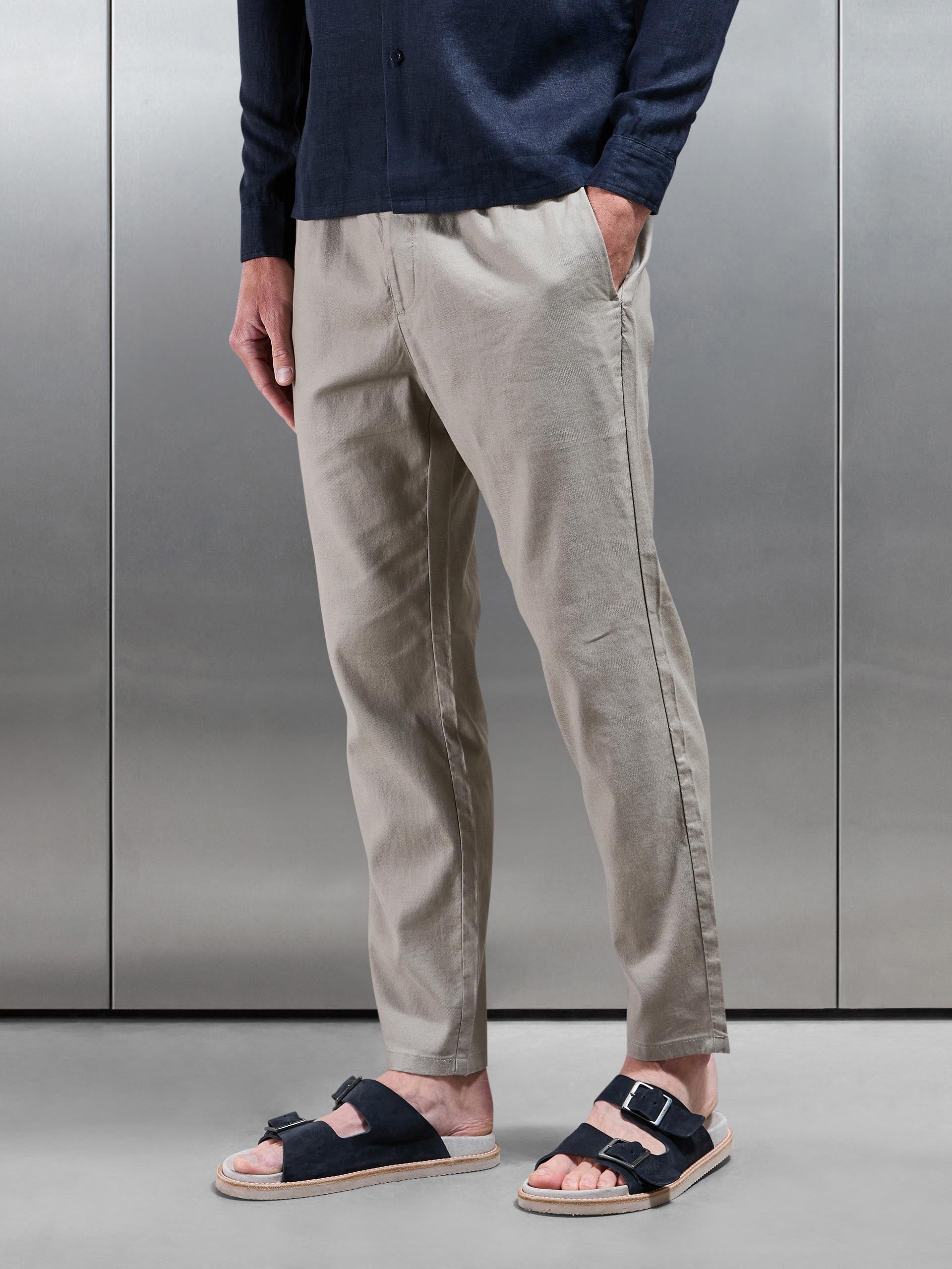 Mens Linen Drawstring Trouser in Light Sage