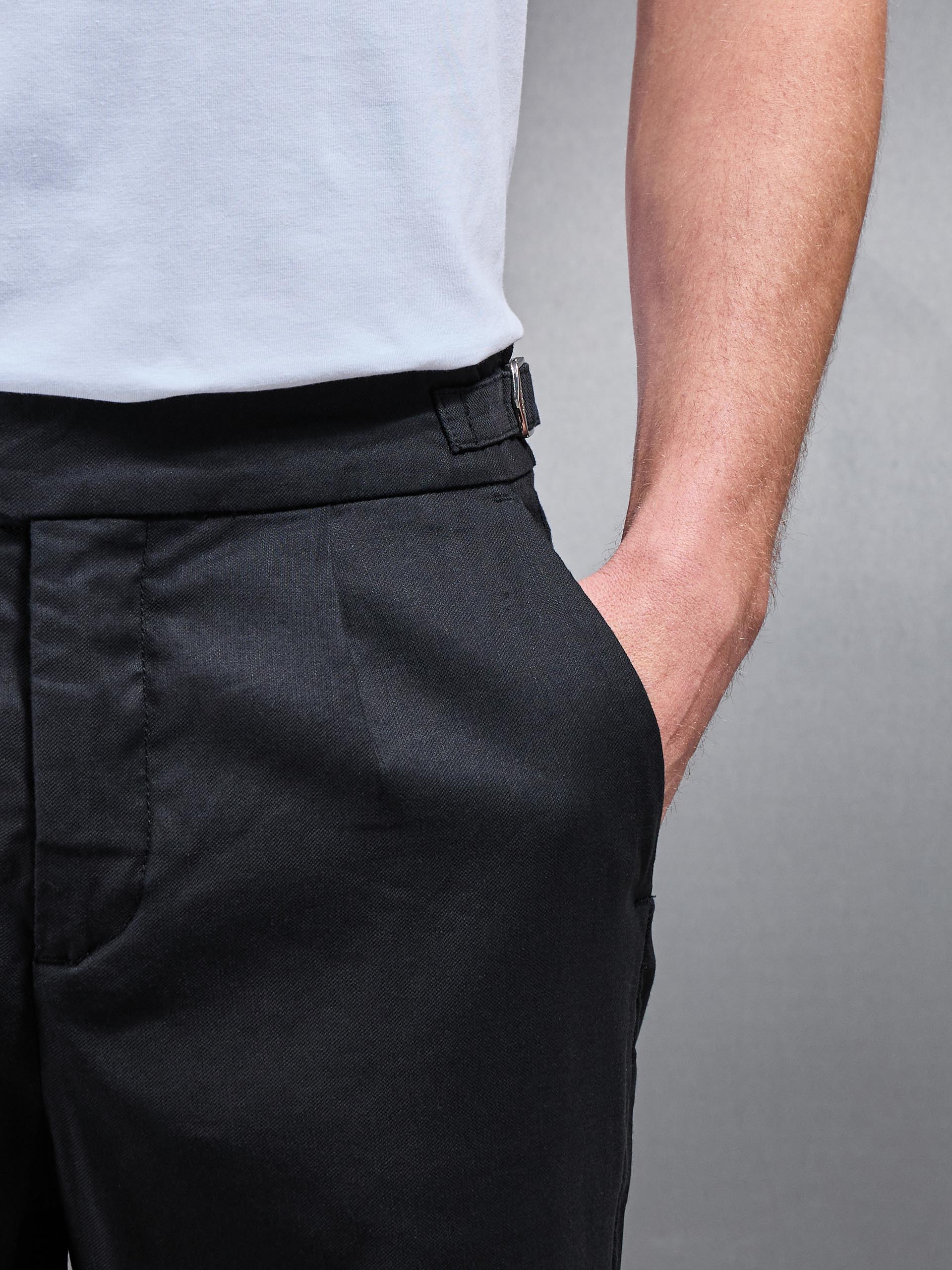 Mens Linen Tailored Trouser in Black