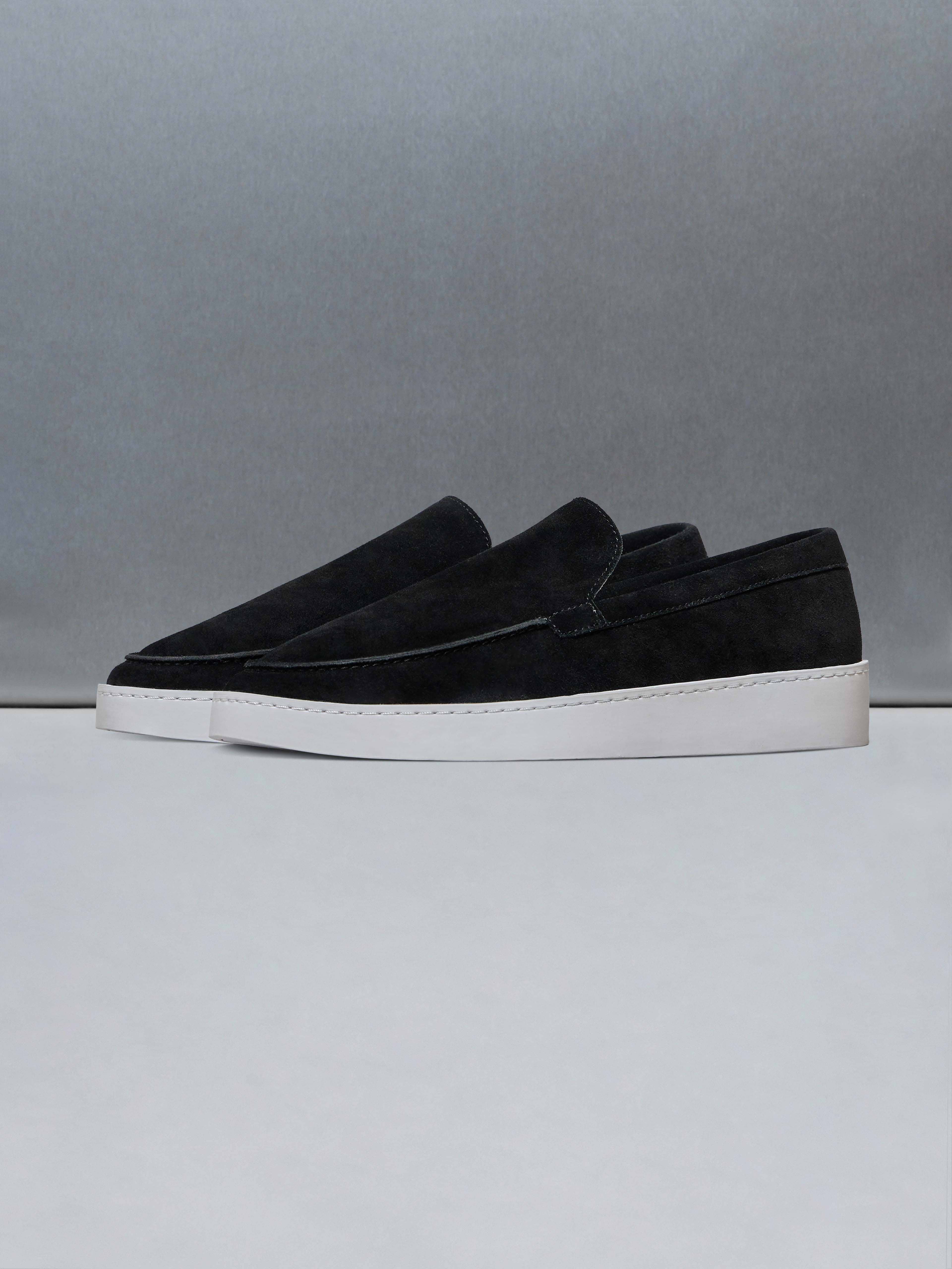 Loafer in Black