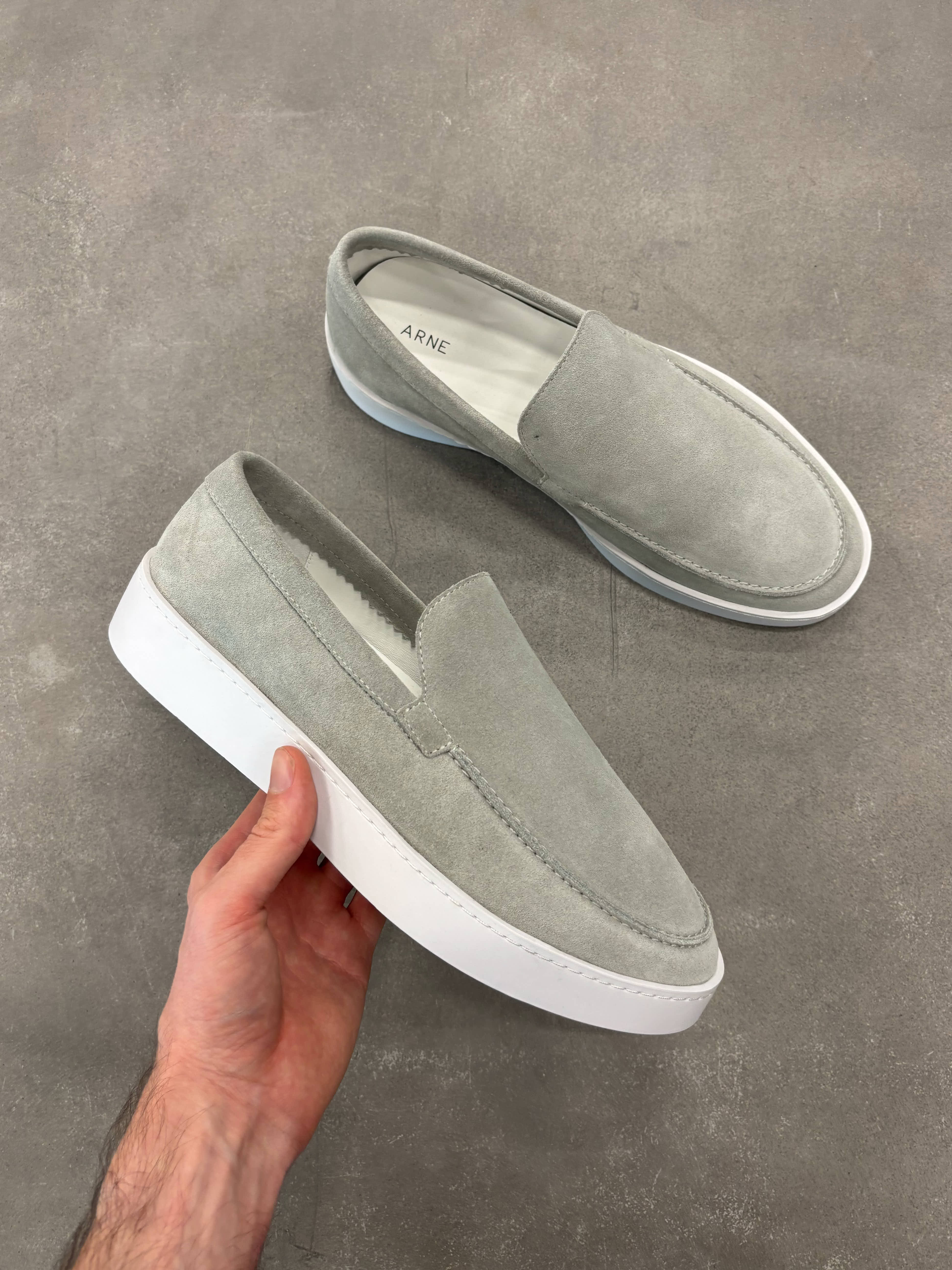 Mens Loafer in Grey