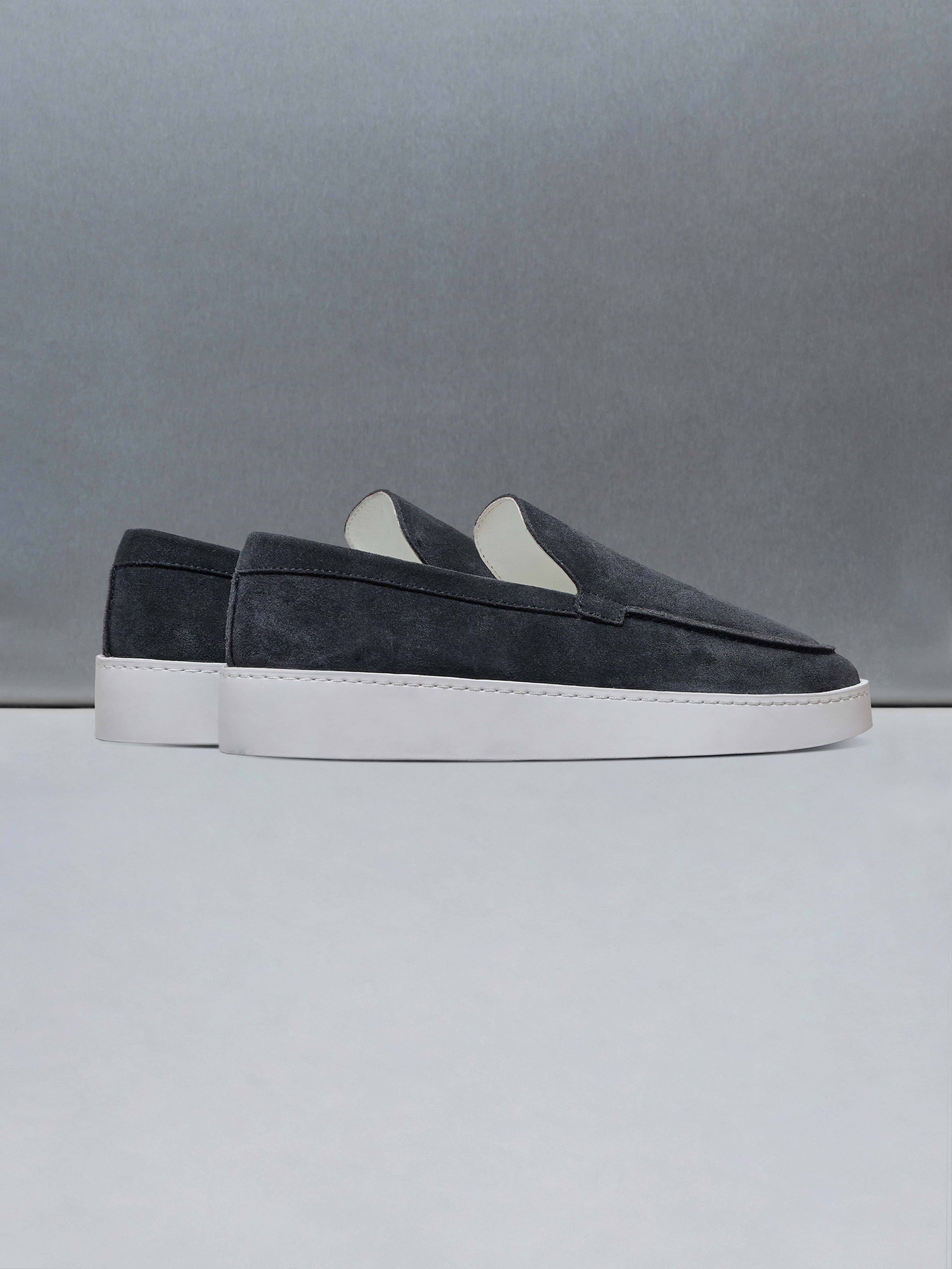Loafer in Navy