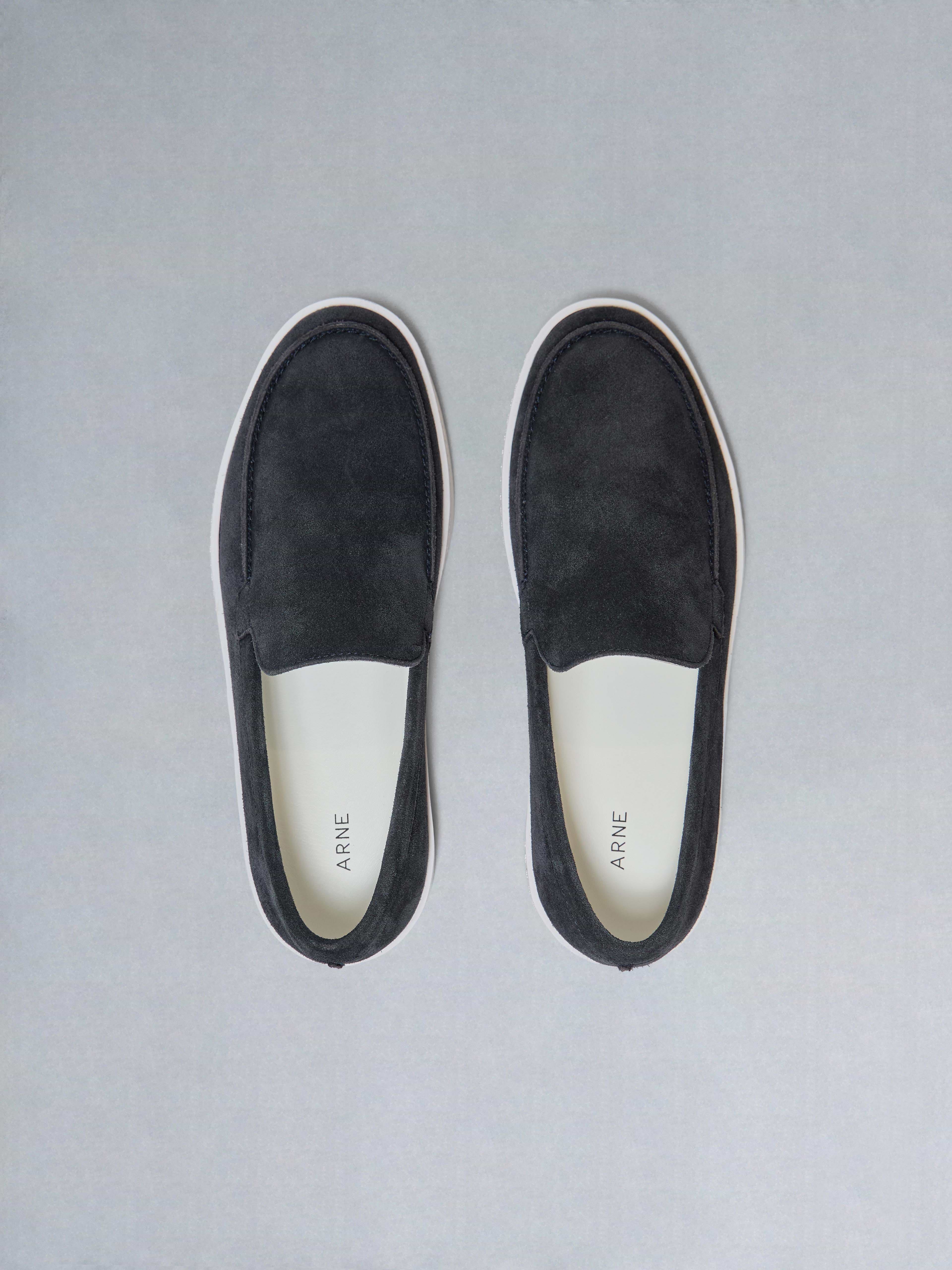 Loafer in Navy