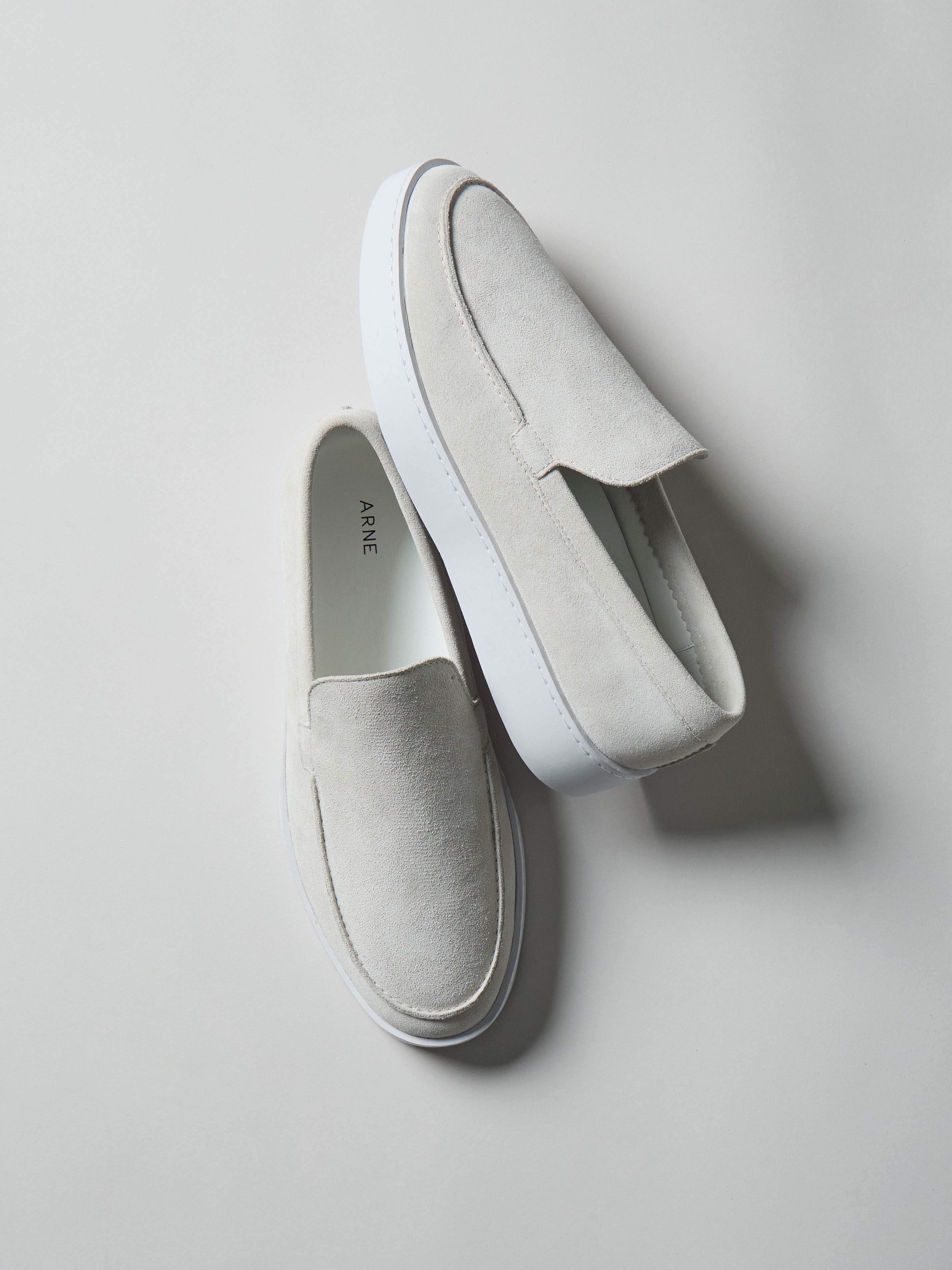 Mens Loafer in Stone
