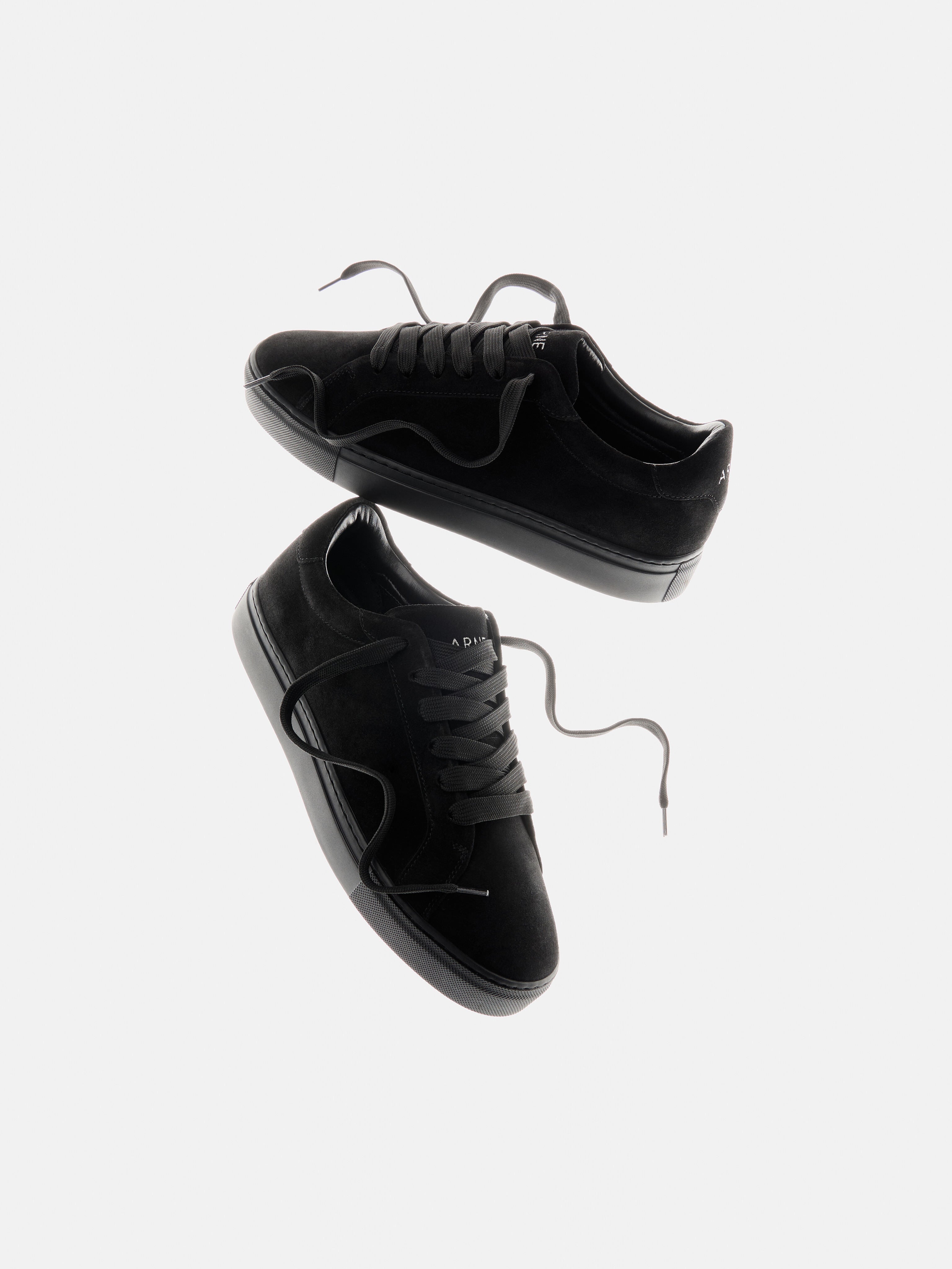 Mens Low Essential Suede Trainer in Triple Black