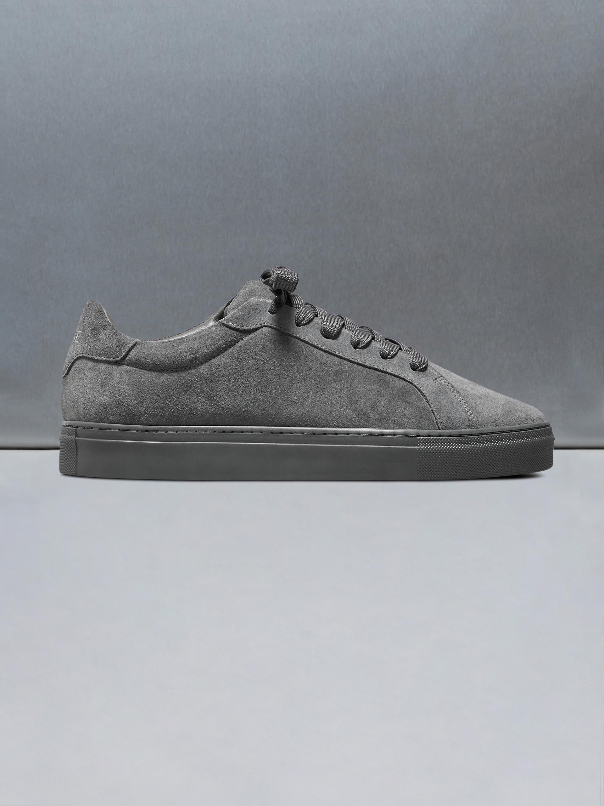 Mens Low Essential Suede Trainer in Triple Charcoal