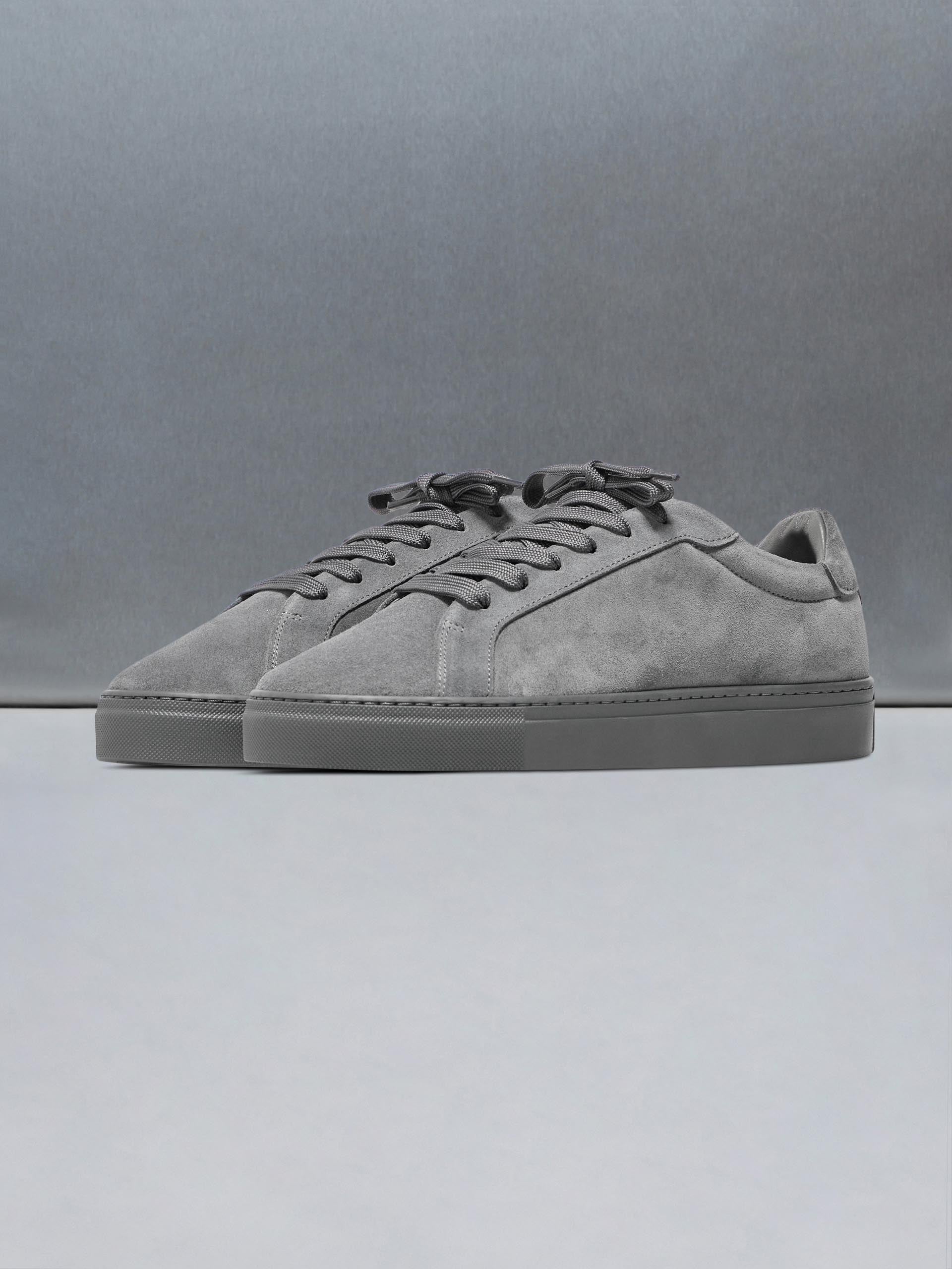 Mens Low Essential Suede Trainer in Triple Charcoal