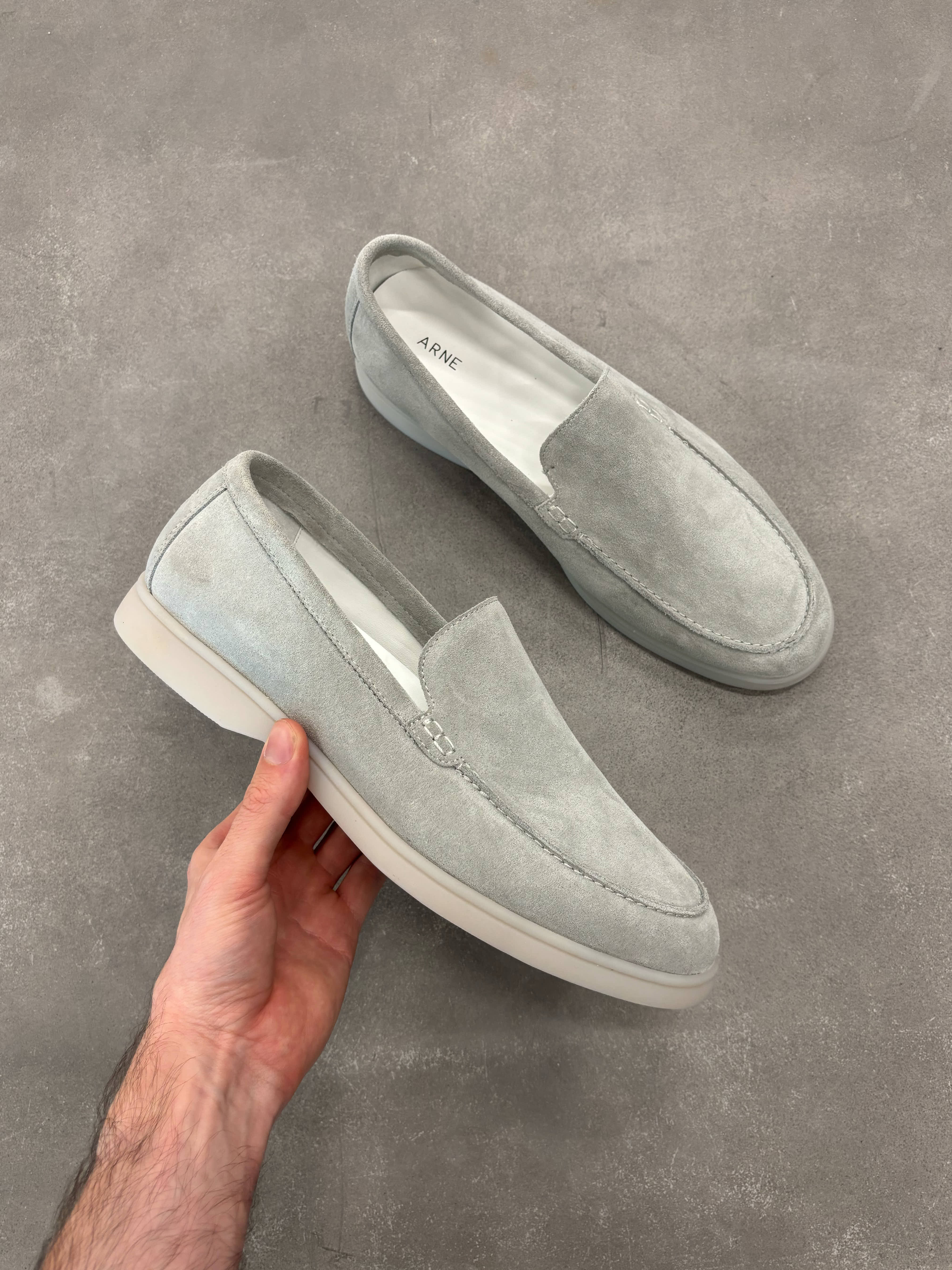 Low Loafer in Grey