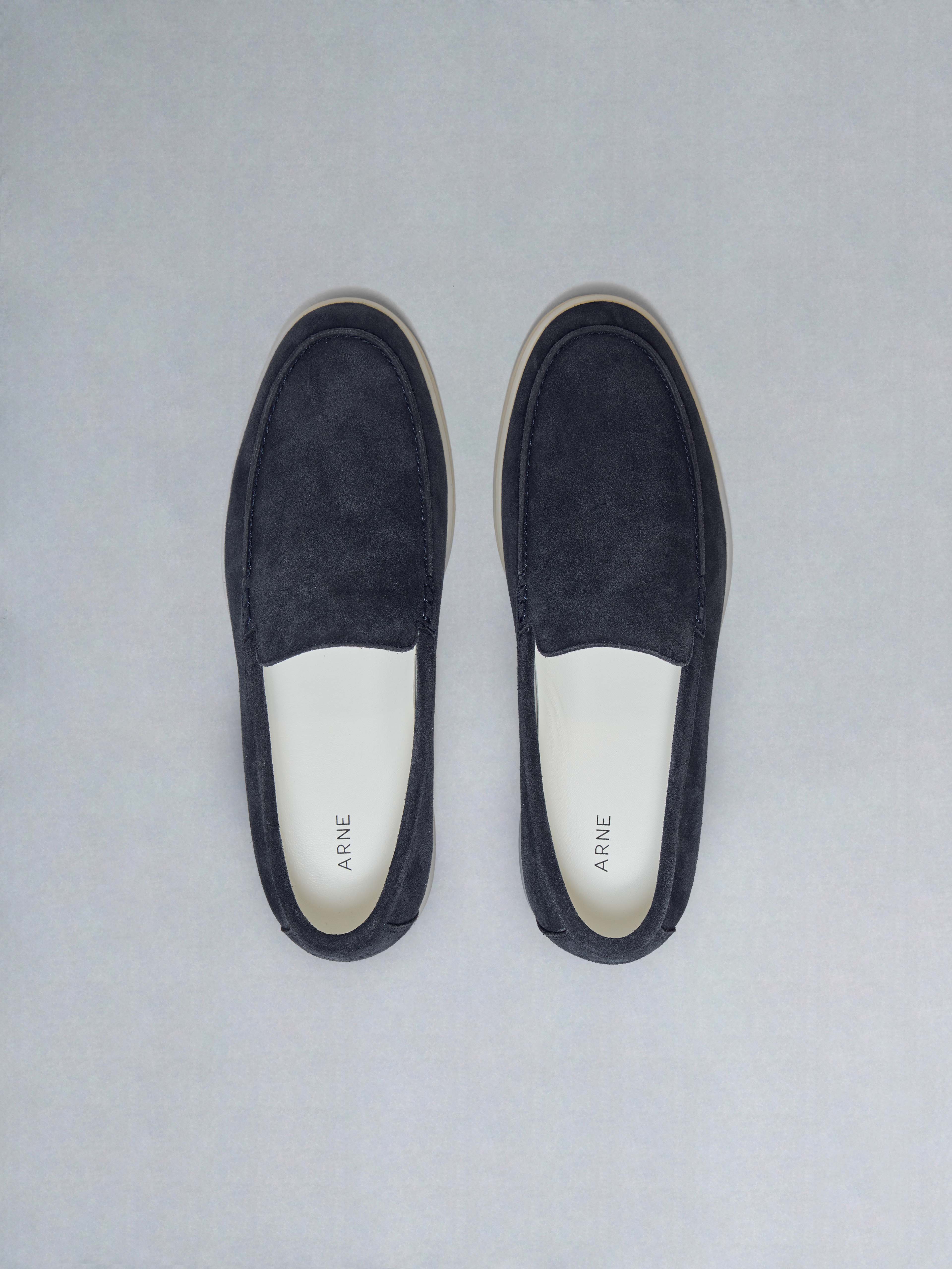 Mens Low Loafer in Navy