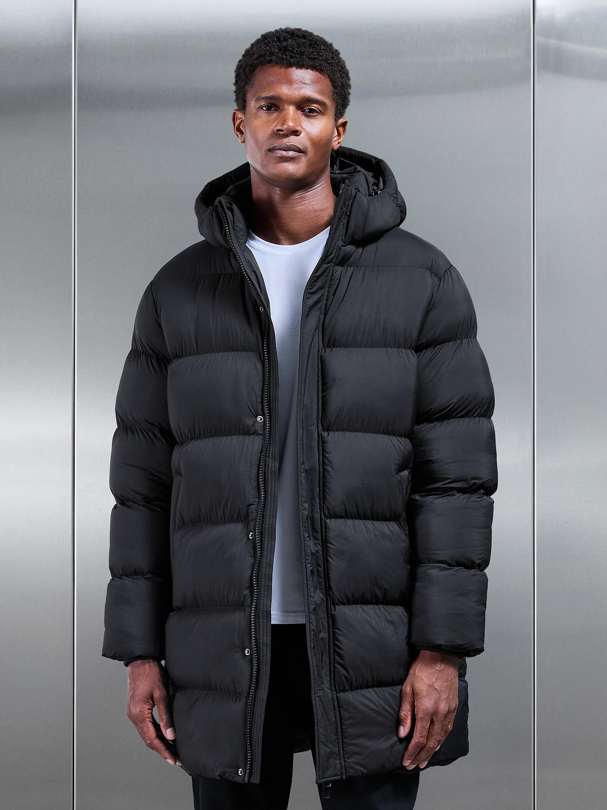 Matte Mid Length Puffer Jacket in Black | ARNE US