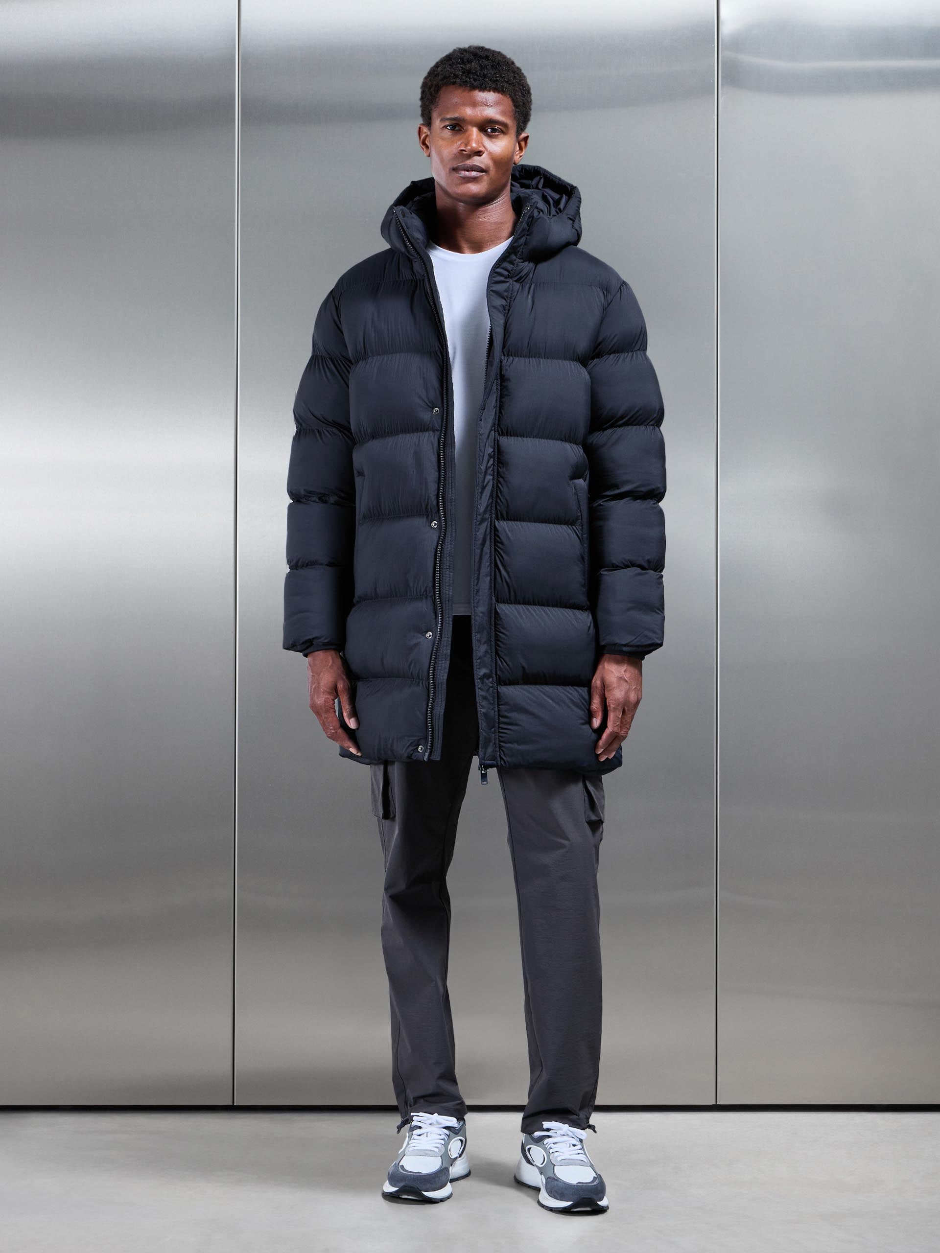 Mens Matte Mid Length Puffer Jacket in Navy