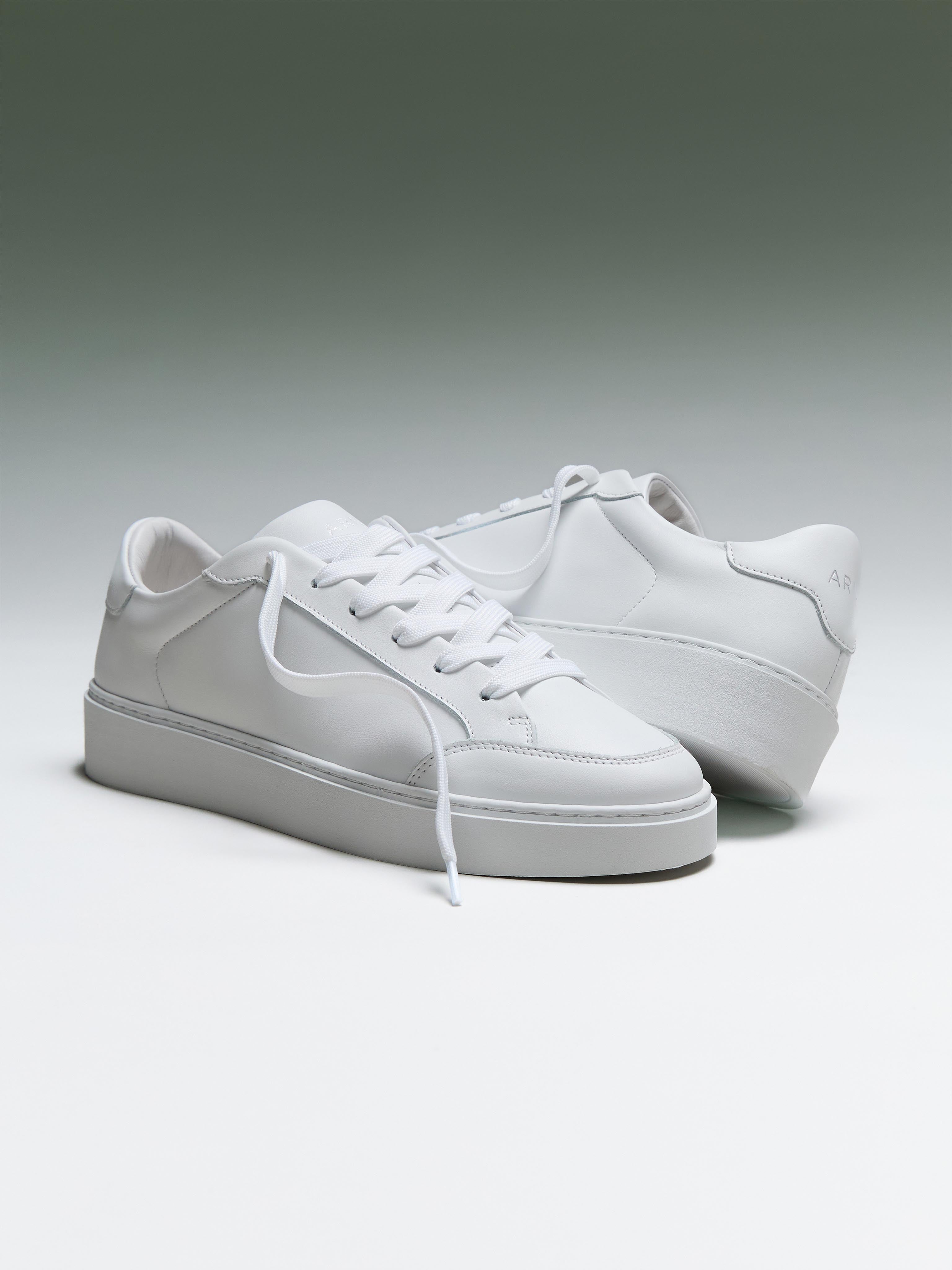 Mens Mid Court Trainer 2.0 in White