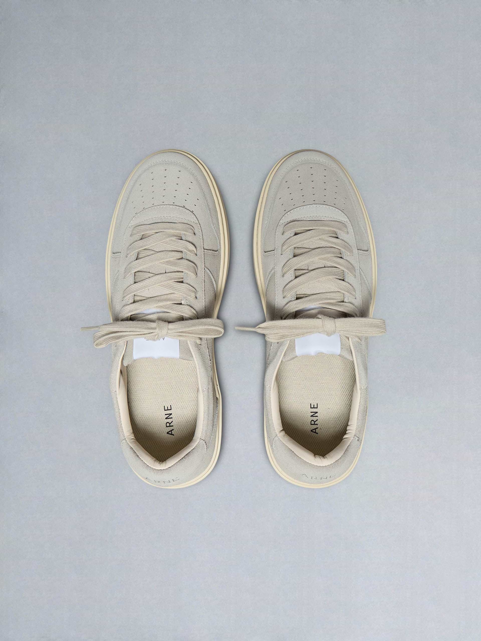 Mid Court Trainer in Stone Suede