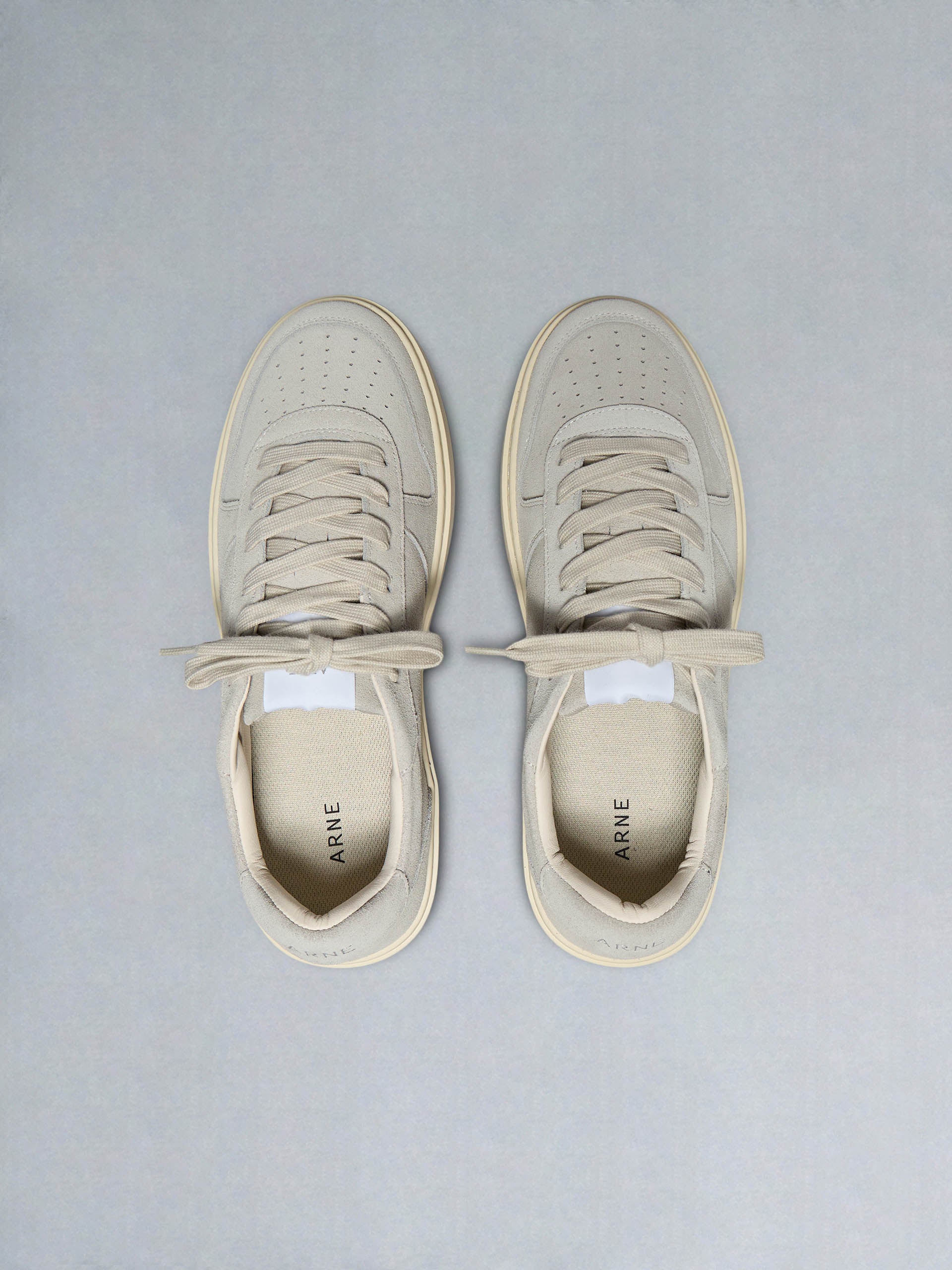 Mens Mid Court Trainer in Stone Suede