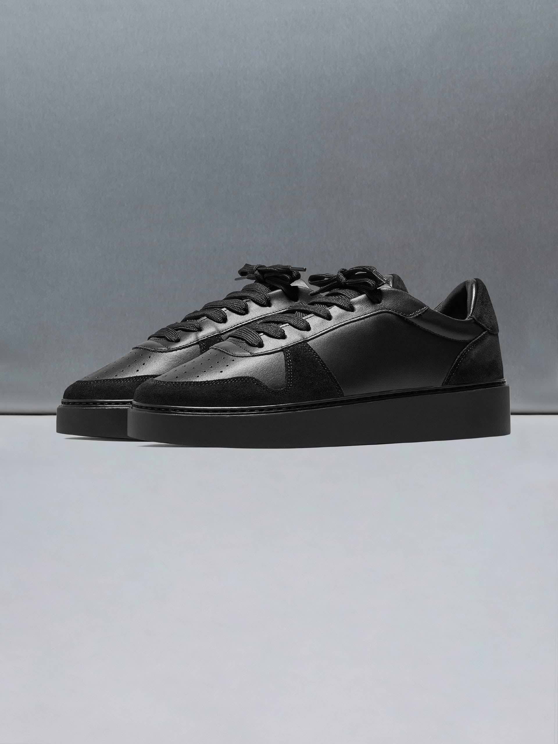 Mid Court Trainer in Triple Black