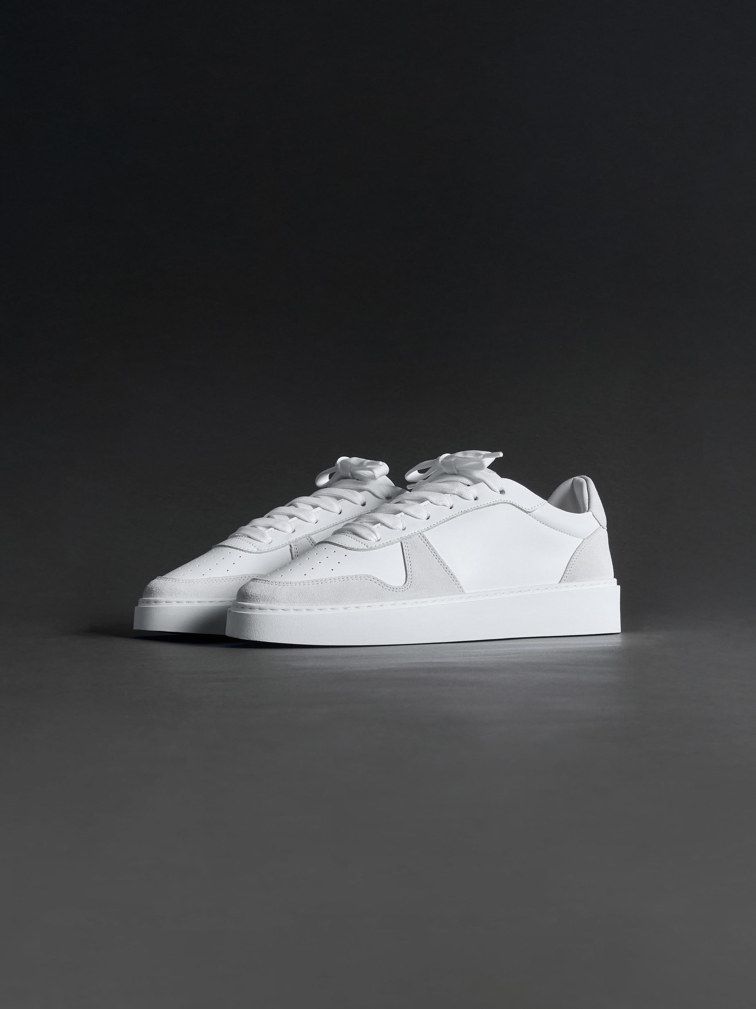 Mens Mid Court Trainer in White Grey