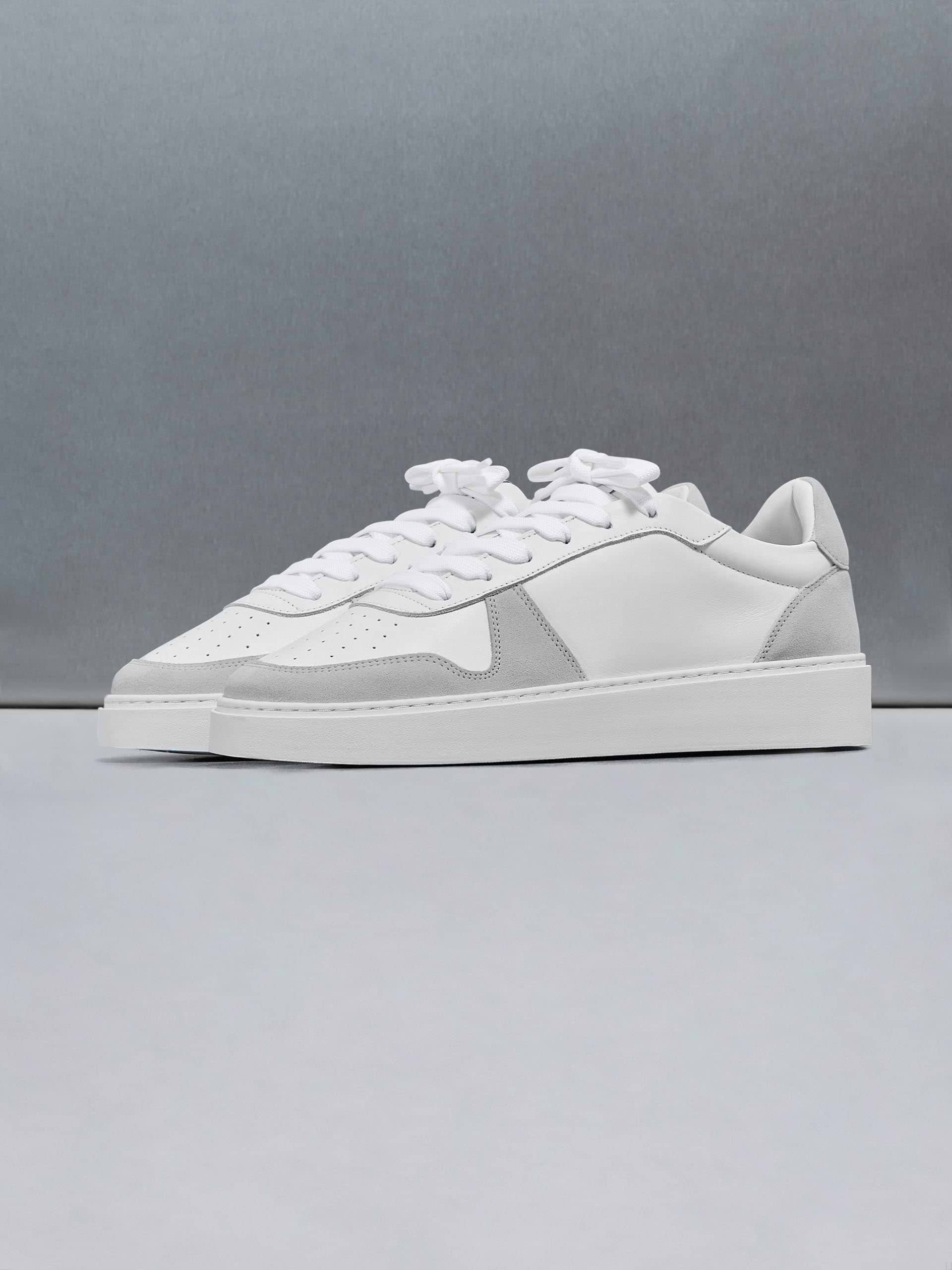 Mid Court Trainer in White Grey