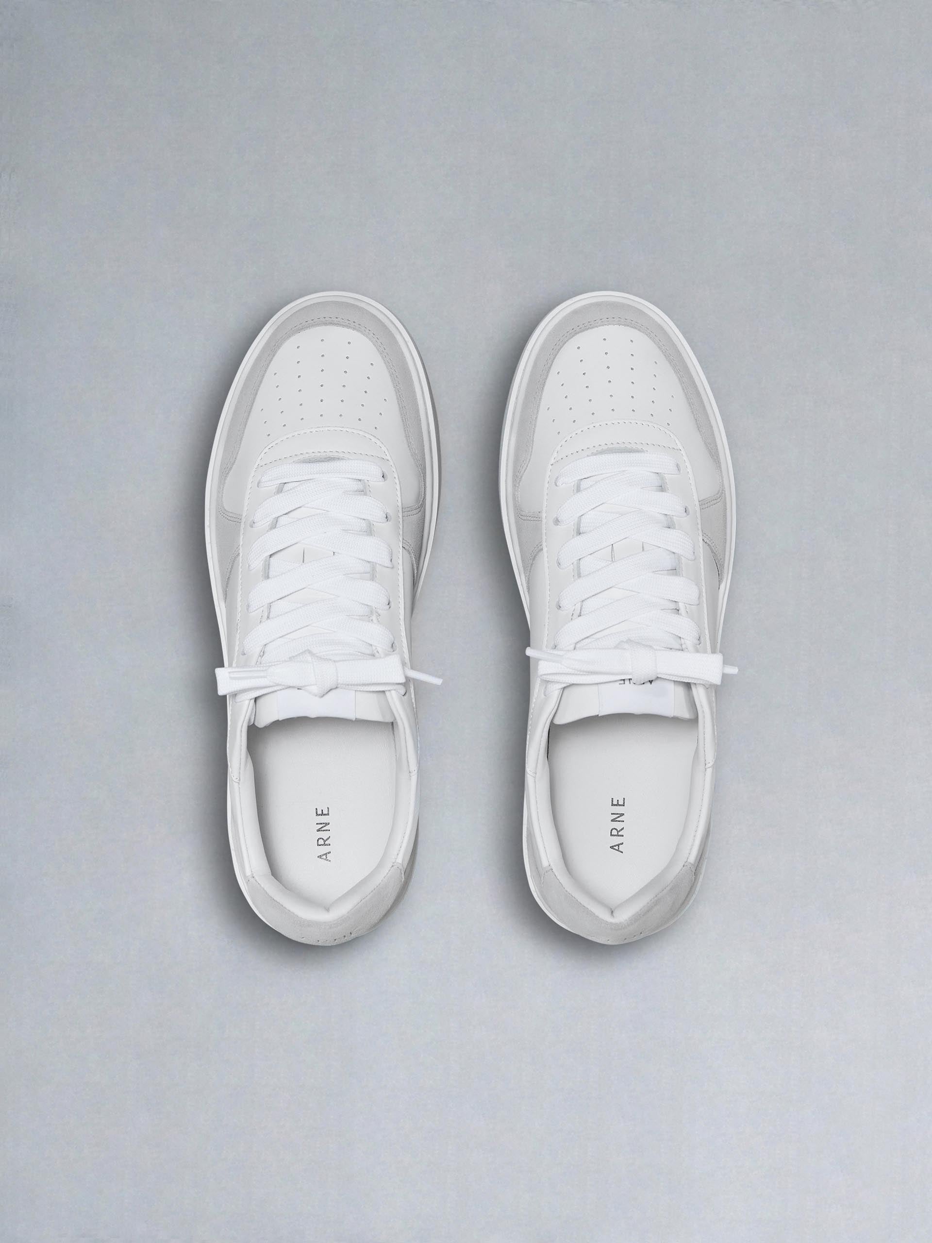 Mens Mid Court Trainer in White Grey