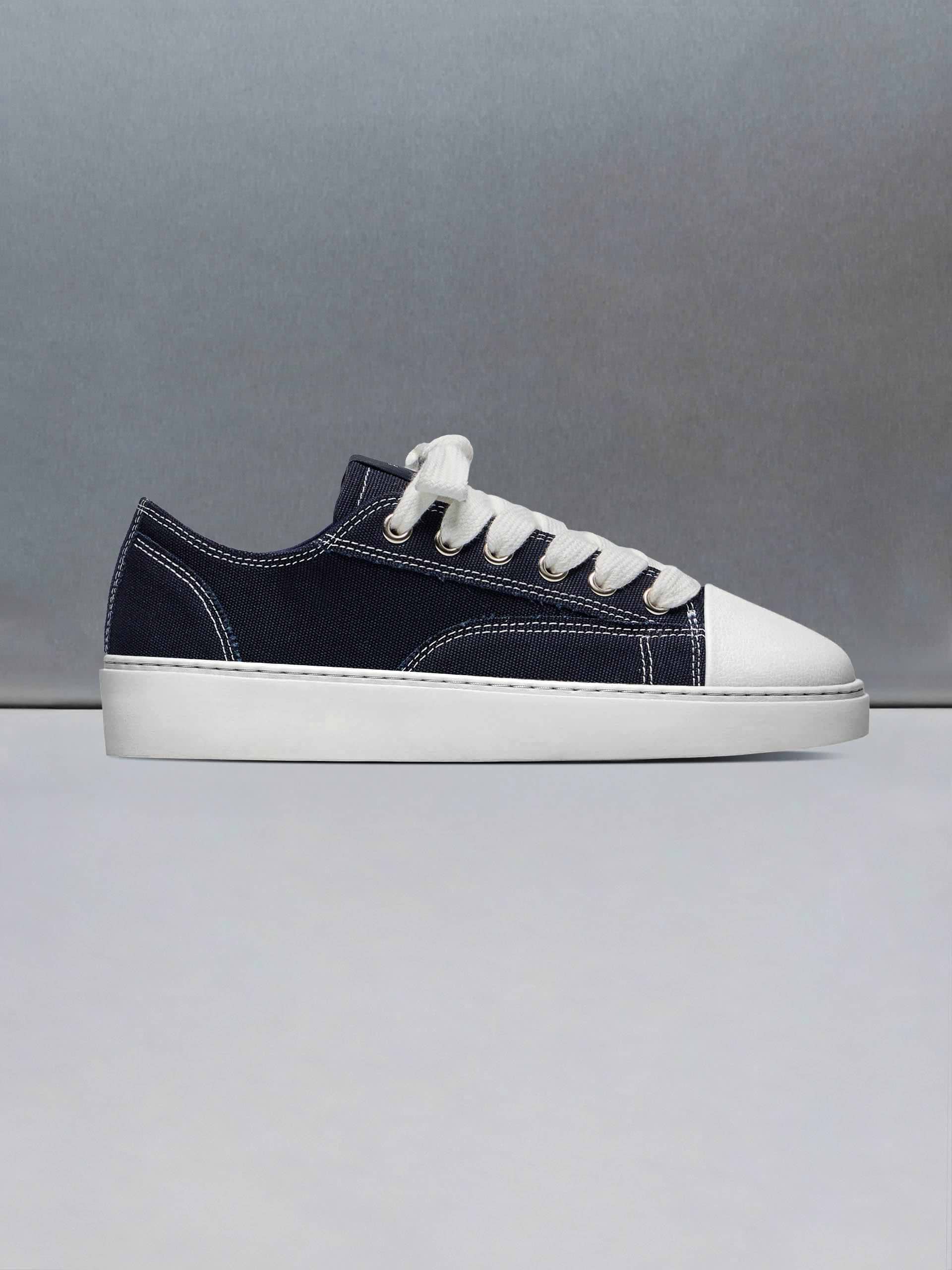 Mid Essential Homerun in Navy White