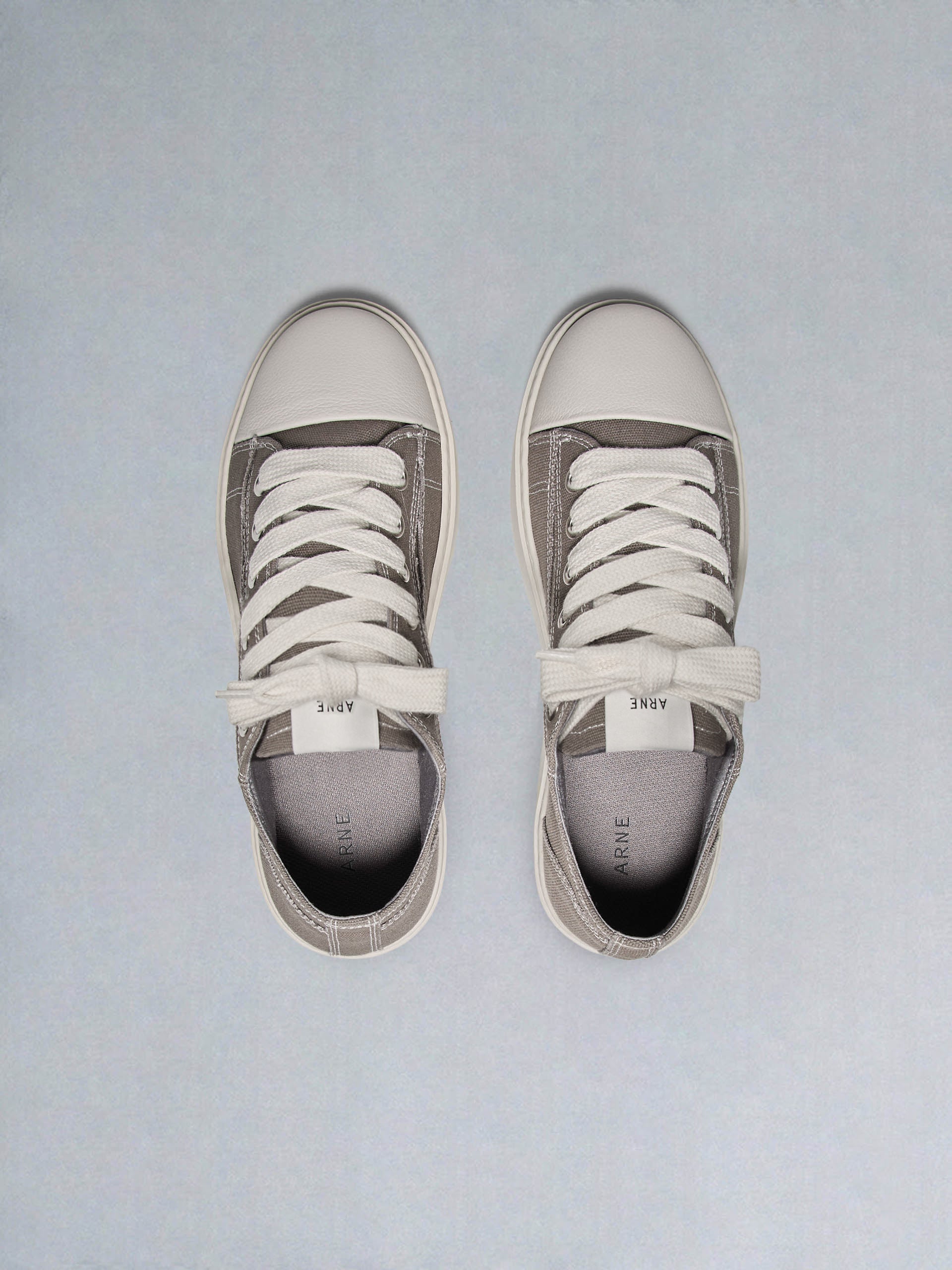 Mens Mid Essential Homerun in Taupe