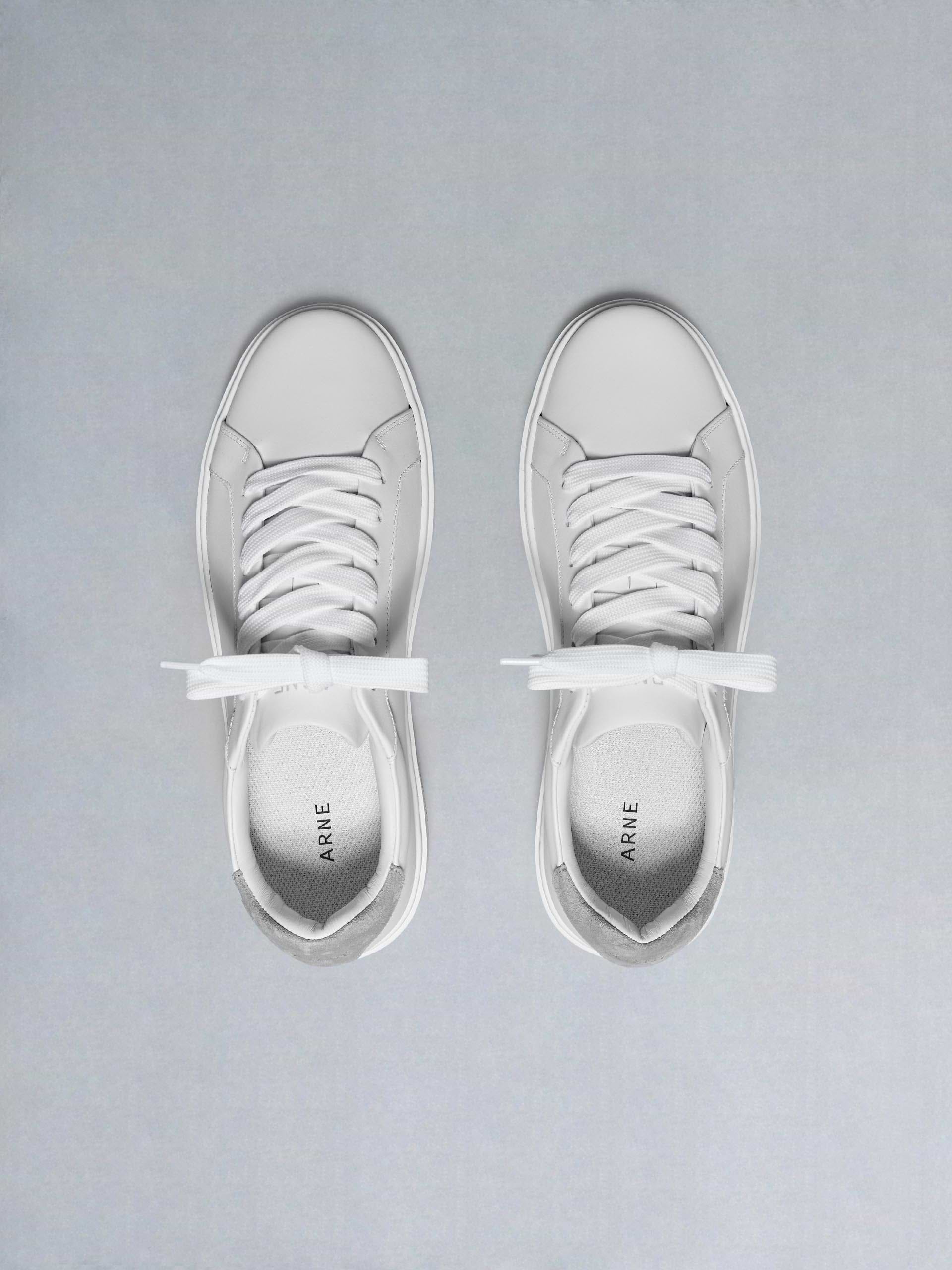 Mid Essential Leather Trainer in White Grey