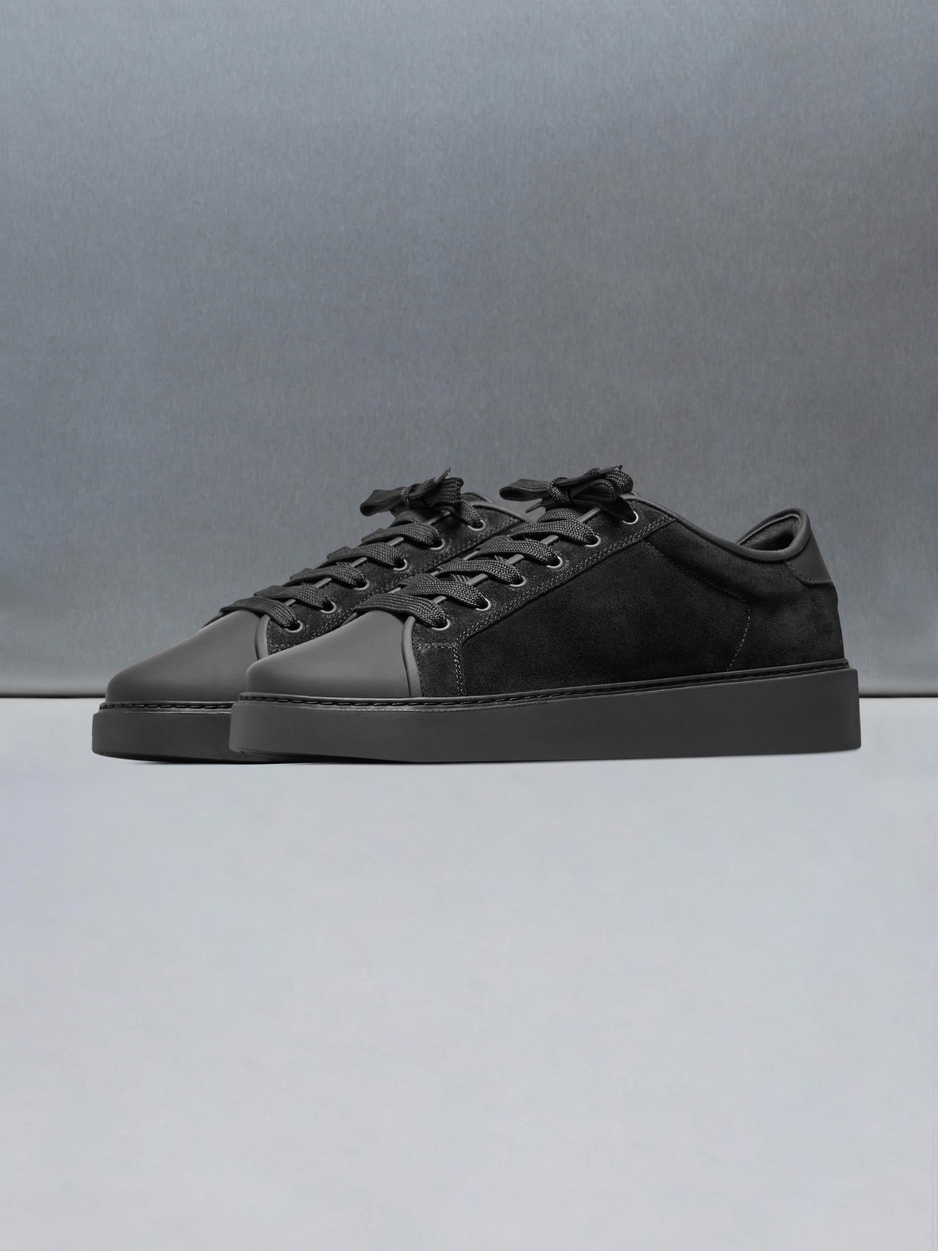 Mens Mid Leather Toe Cap Trainer in Triple Black