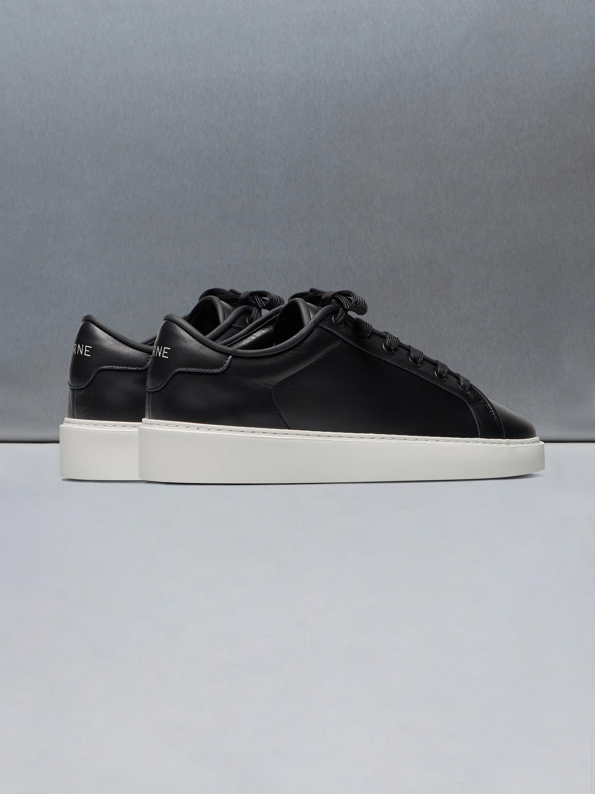 Mens Mid Leather Trainer in Black