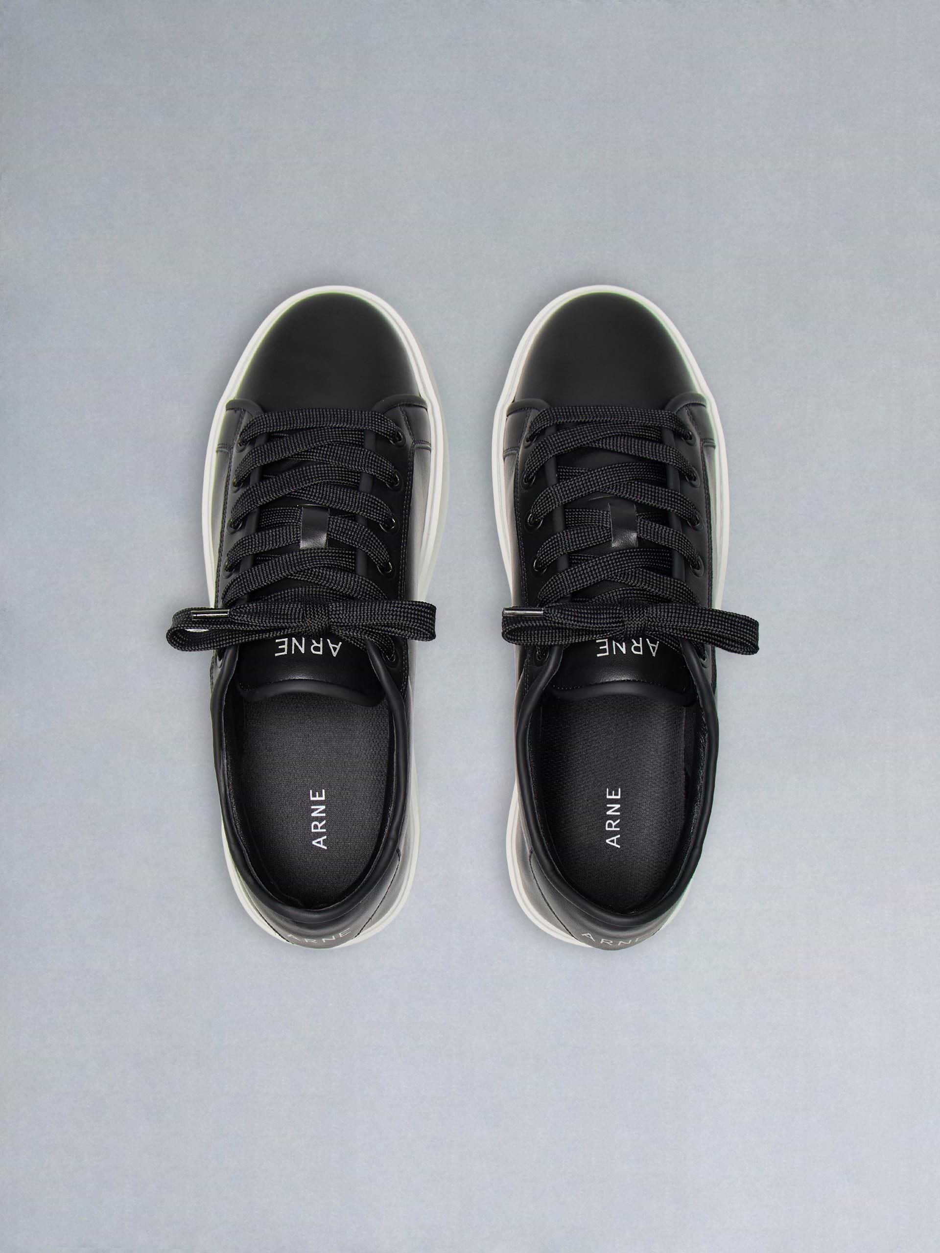 Mid Leather Trainer in Black